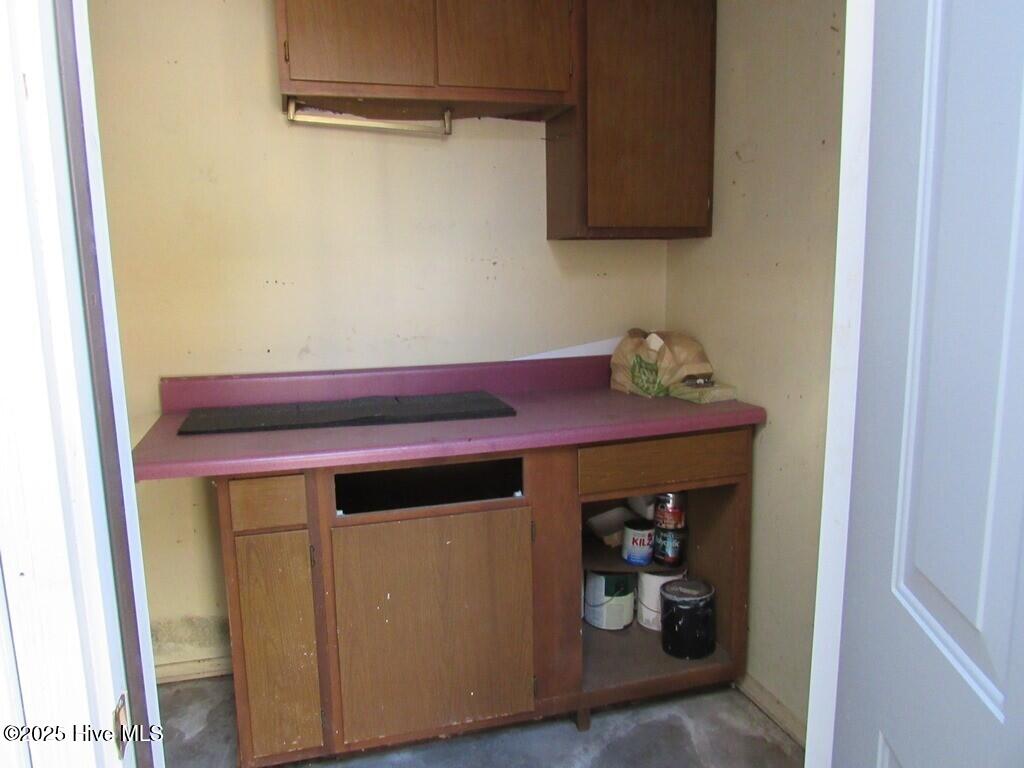111 Village Circle Property Photo 17