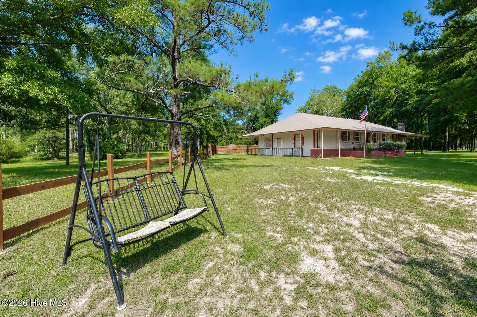 2035 County Line Road Property Photo 2