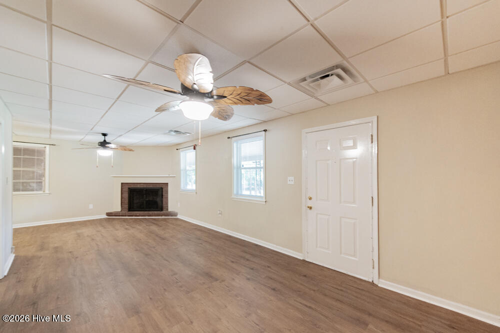 2035 County Line Road Property Photo 5