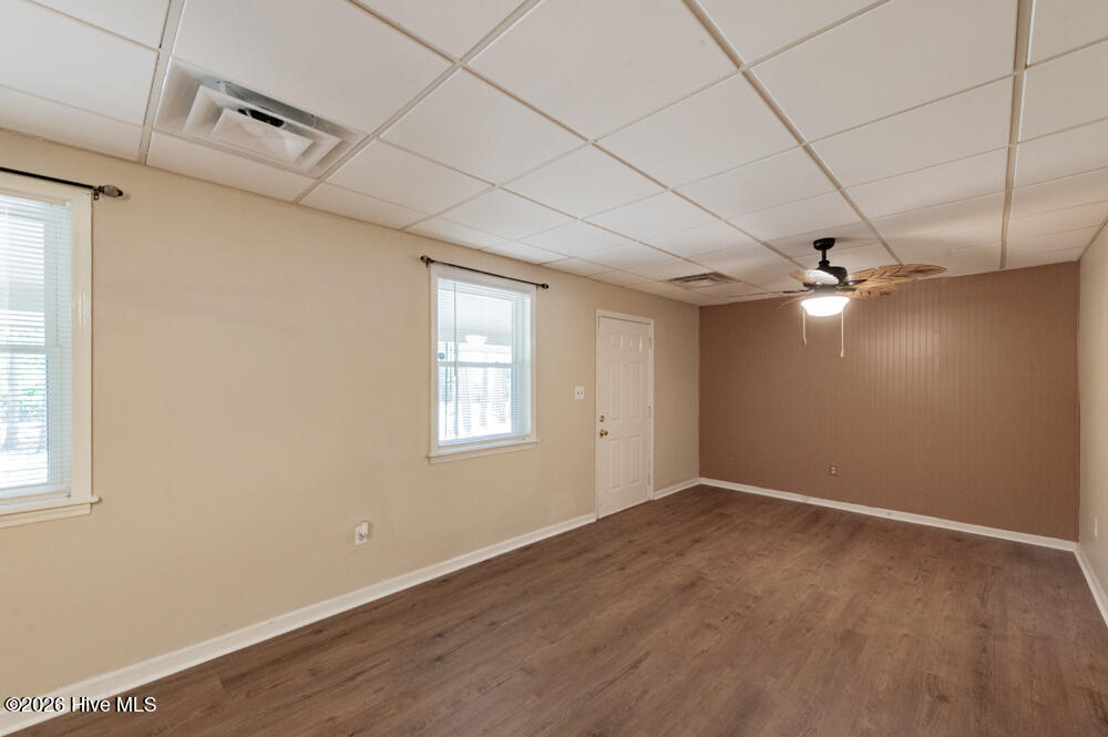 2035 County Line Road Property Photo 6