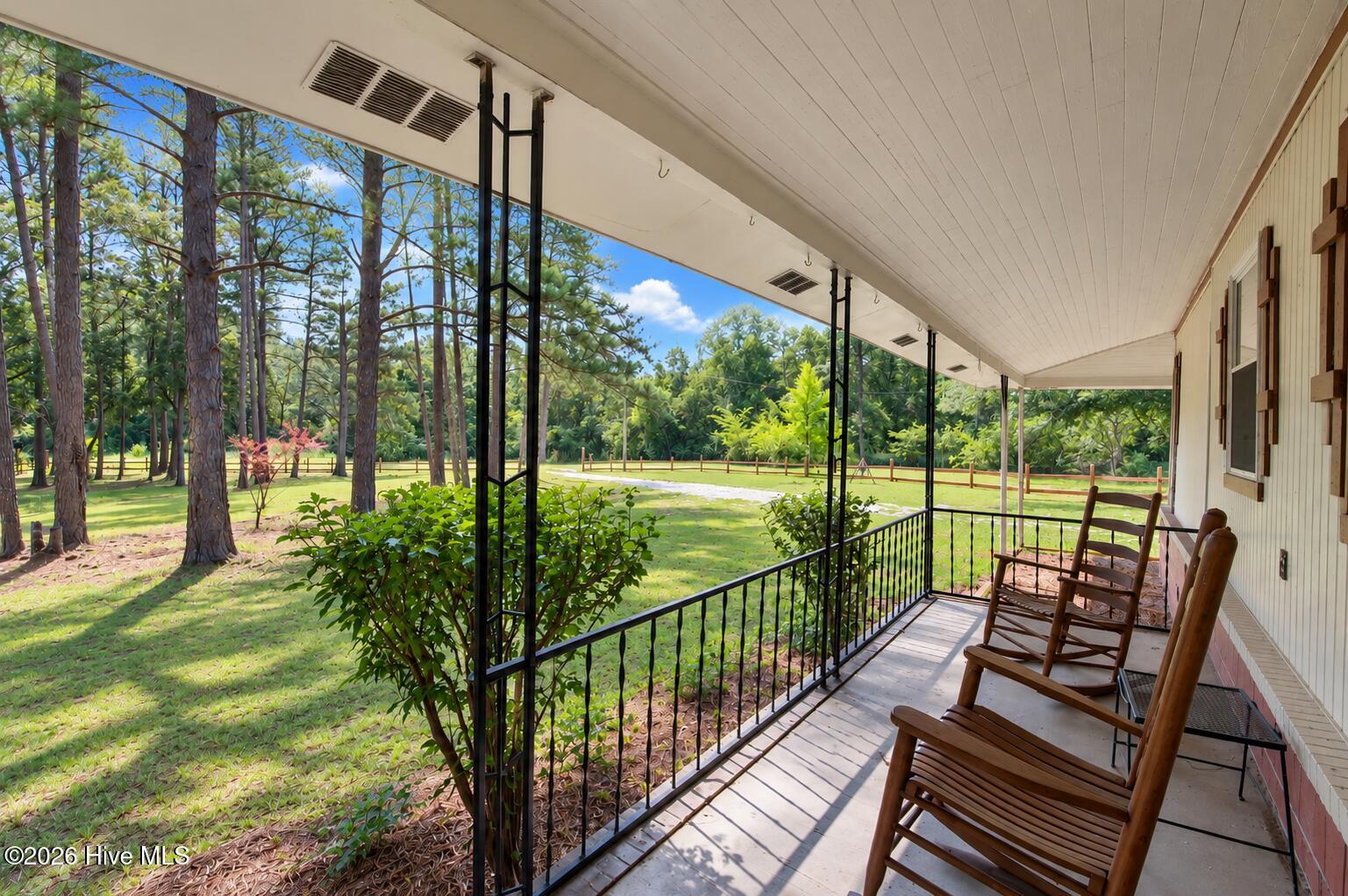 2035 County Line Road Property Photo 25