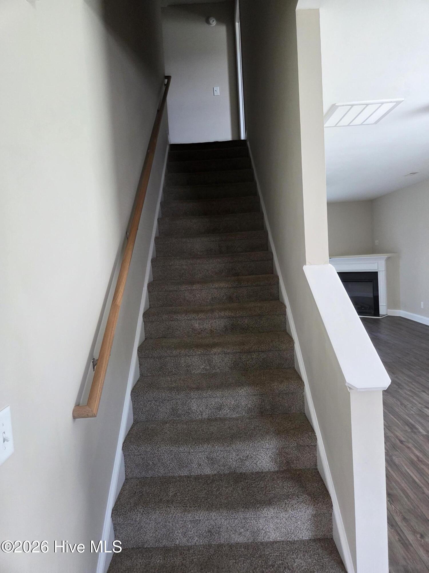 3909 Granada Drive B Property Photo 6
