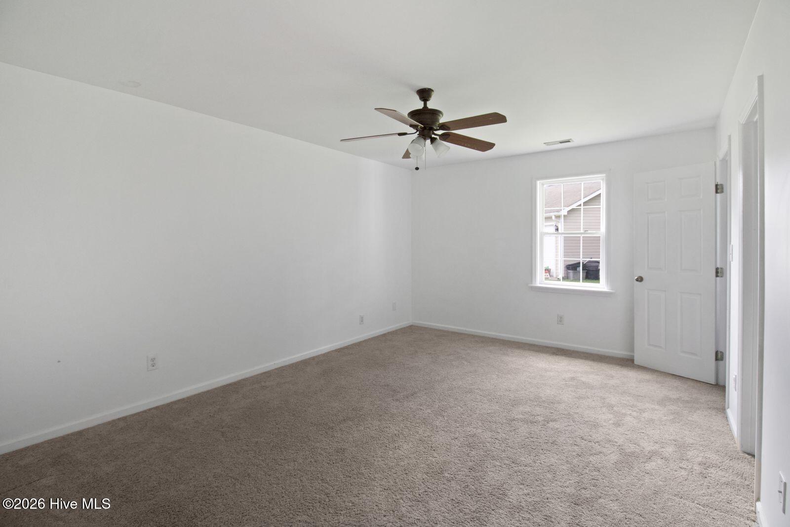 404 Chaps Court Property Photo 5