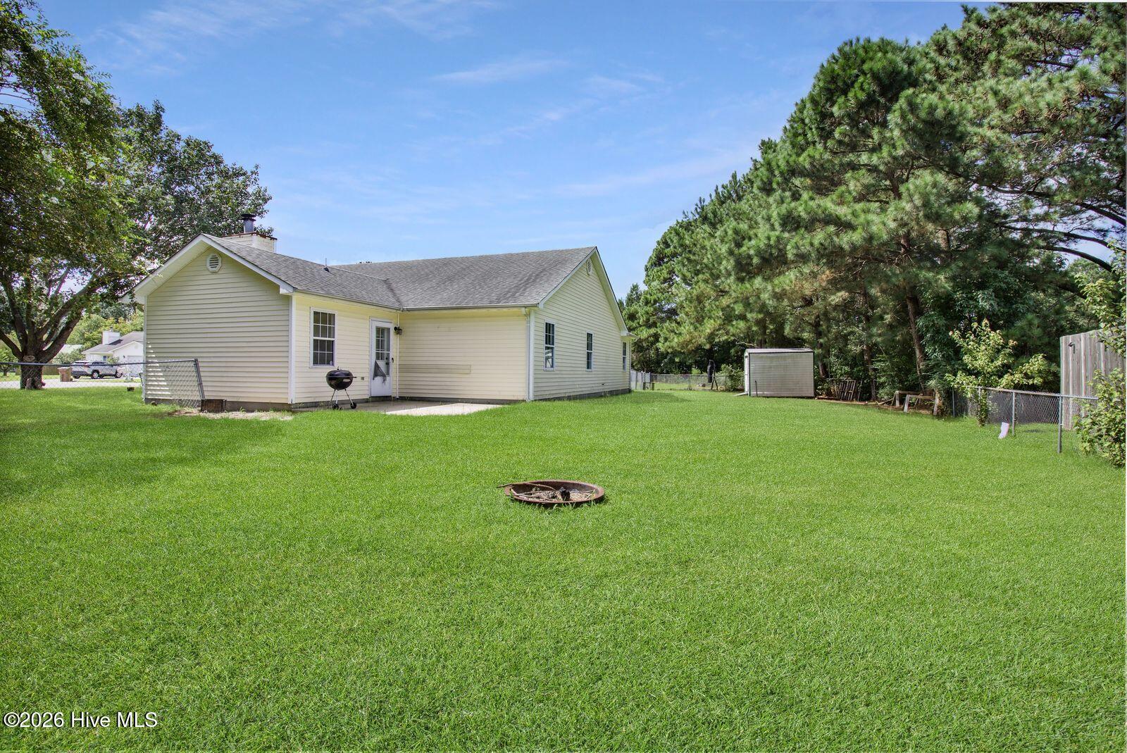 404 Chaps Court Property Photo 11