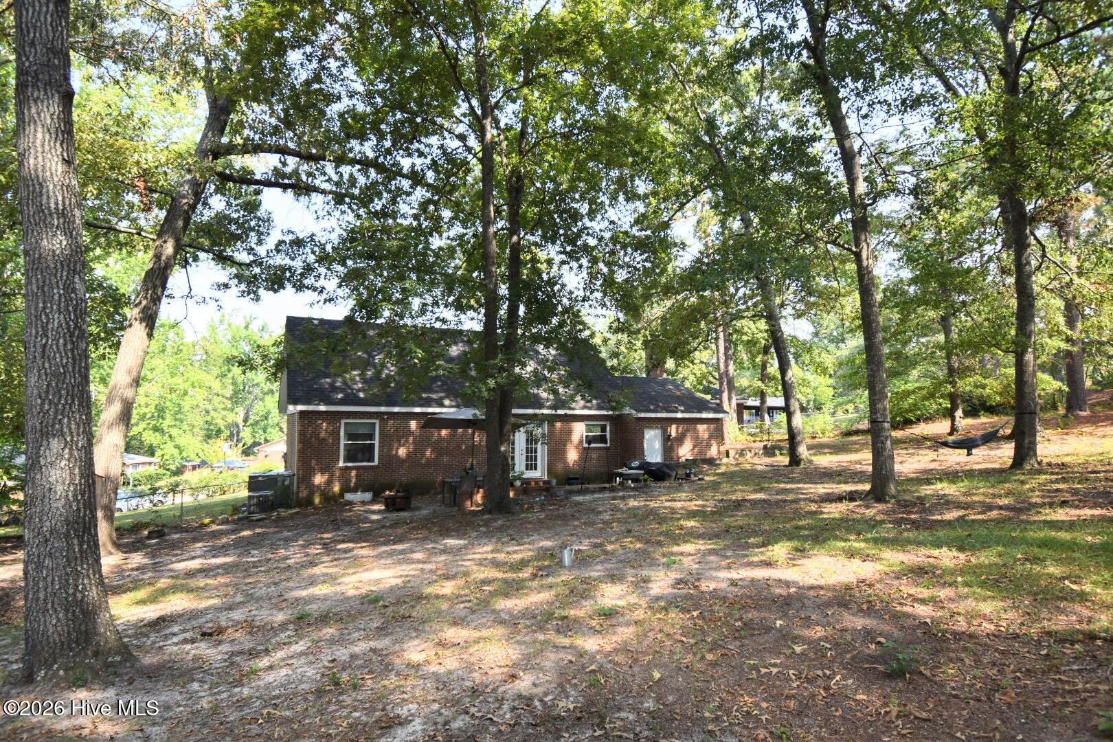 2501 Shannon Court Property Photo 2