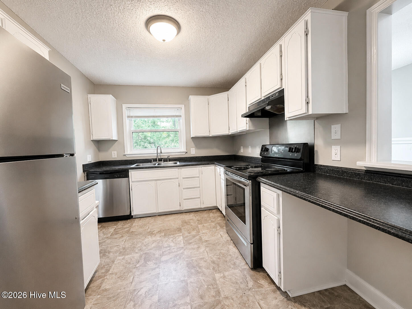 2501 Shannon Court Property Photo 8