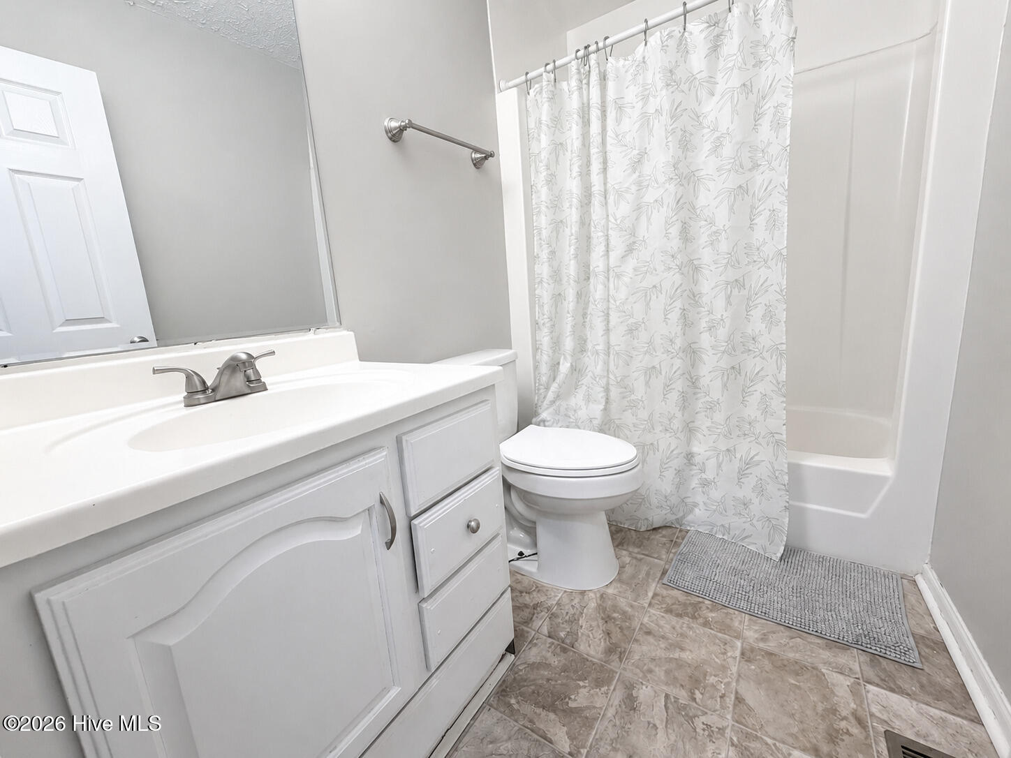 2501 Shannon Court Property Photo 13