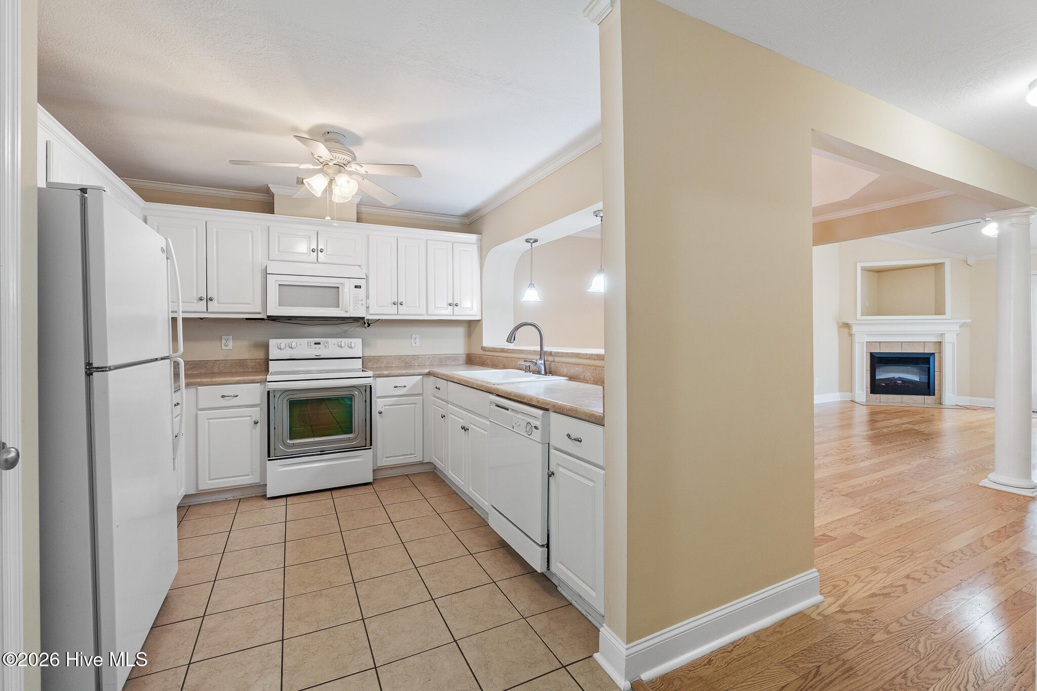 815 Whispering Willow Court Property Photo 4