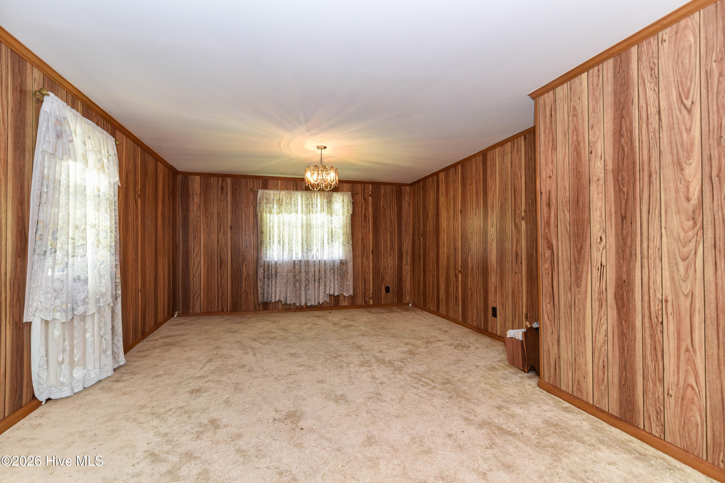 400 W Barnhill Street Property Photo 12