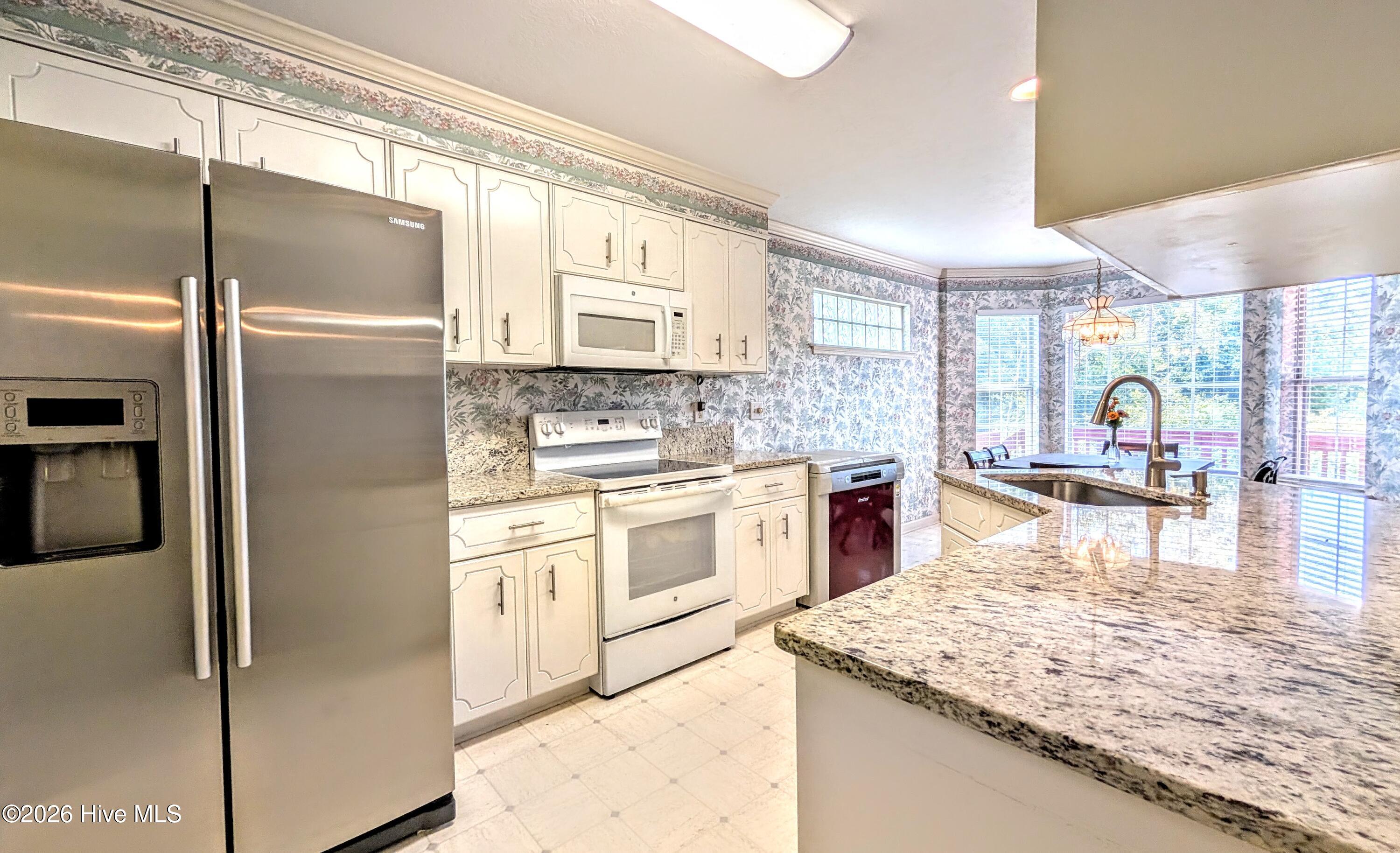 512 Granite Point Property Photo 14