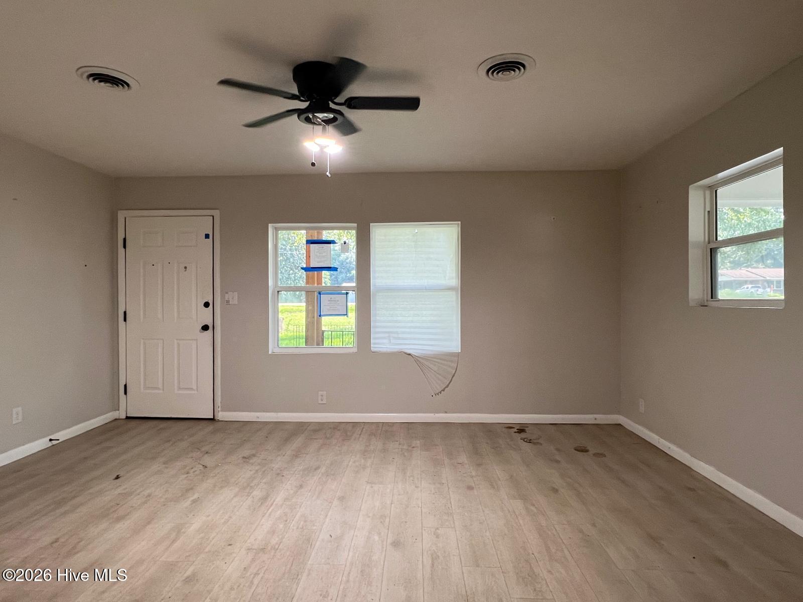 11701 Johns Road Property Photo 4