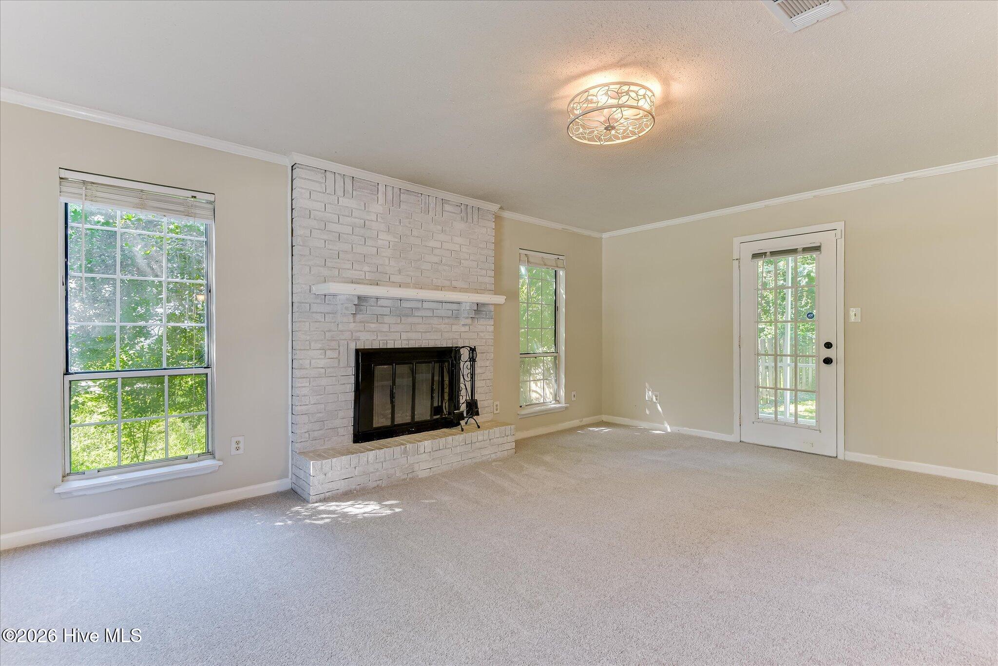 113 Maple Creek Drive Property Photo 8