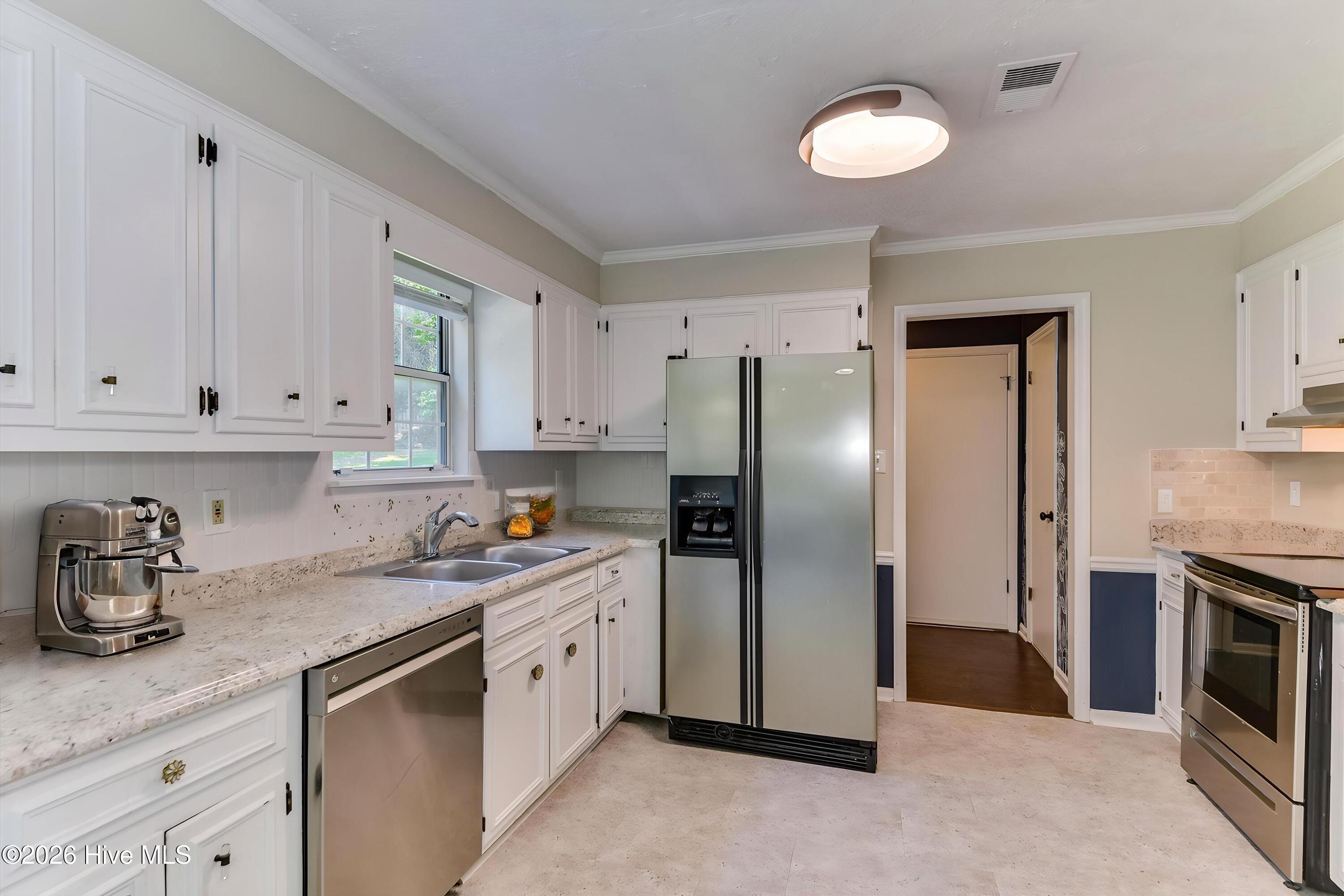 113 Maple Creek Drive Property Photo 18