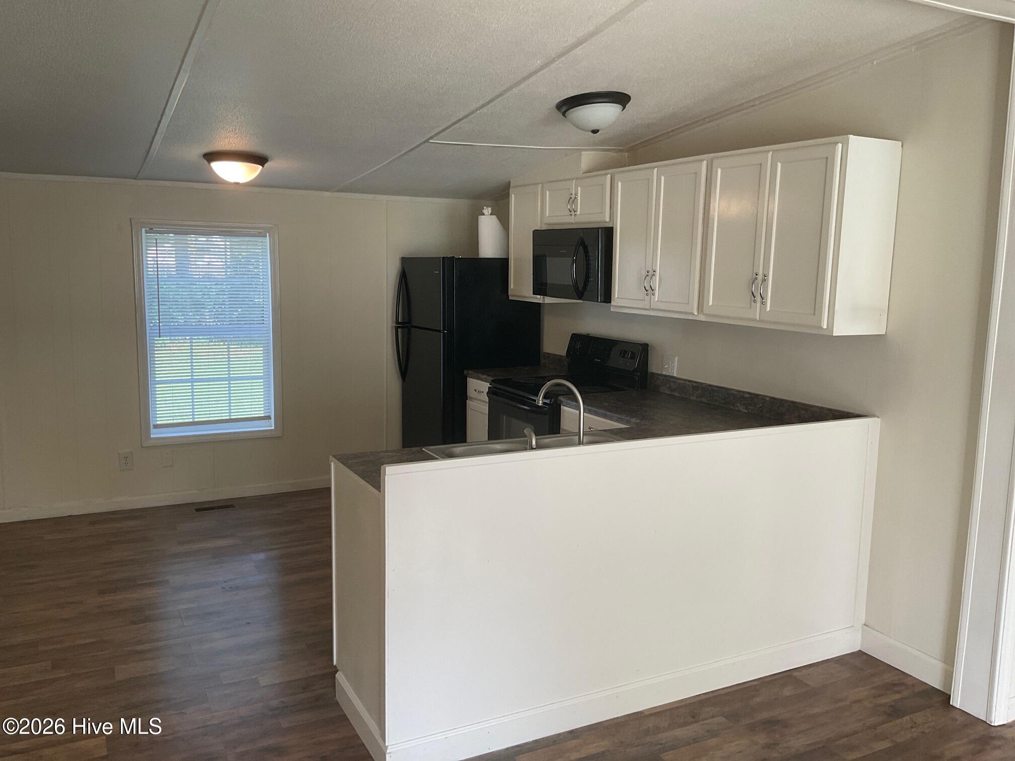 920 Benjamin Drive Property Photo 2