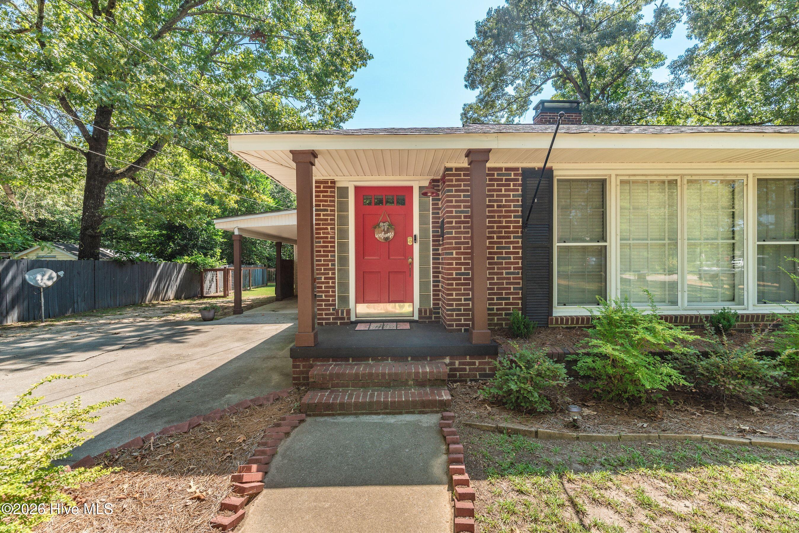 210 Dunbarton Circle Se Property Photo 5