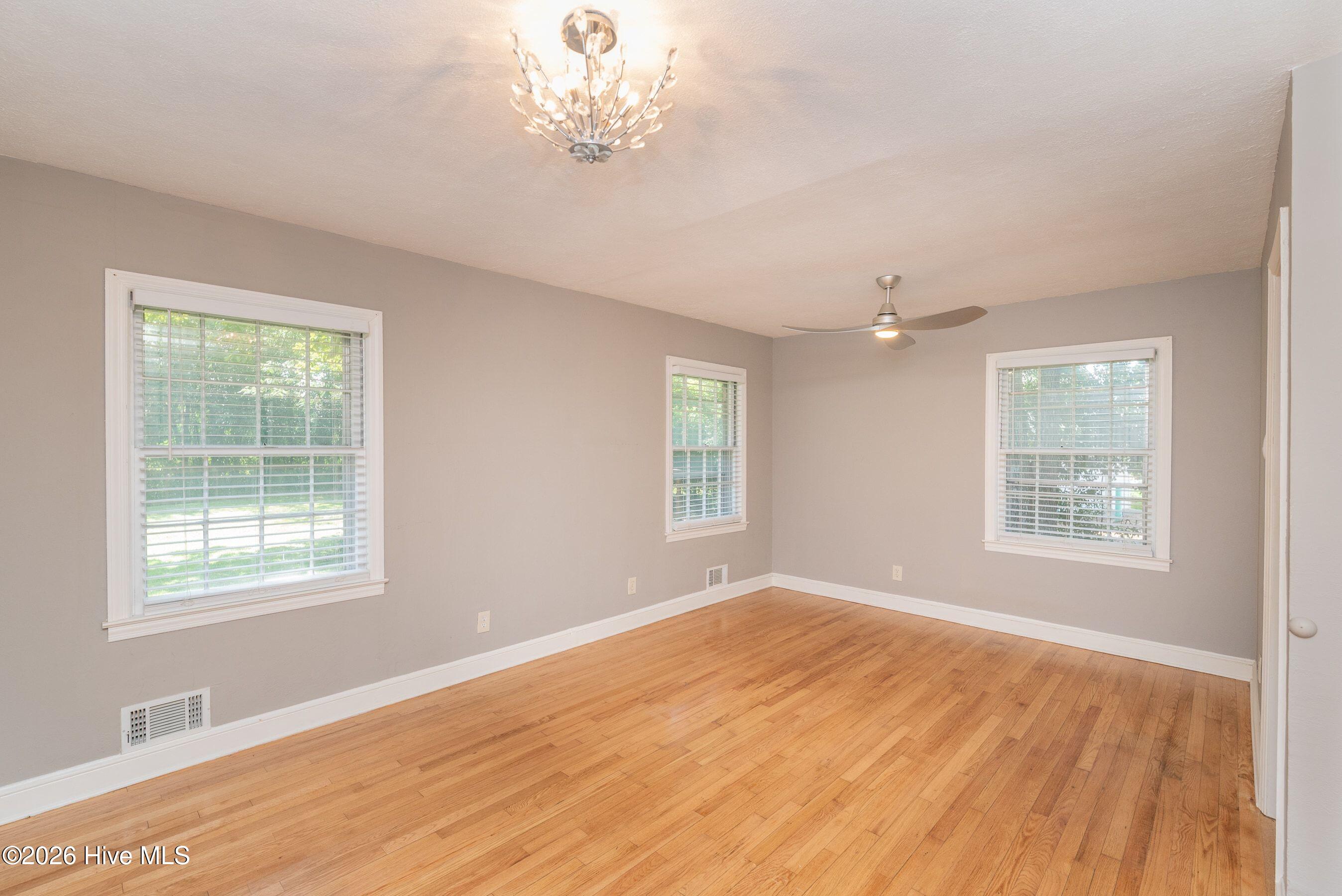 210 Dunbarton Circle Se Property Photo 35