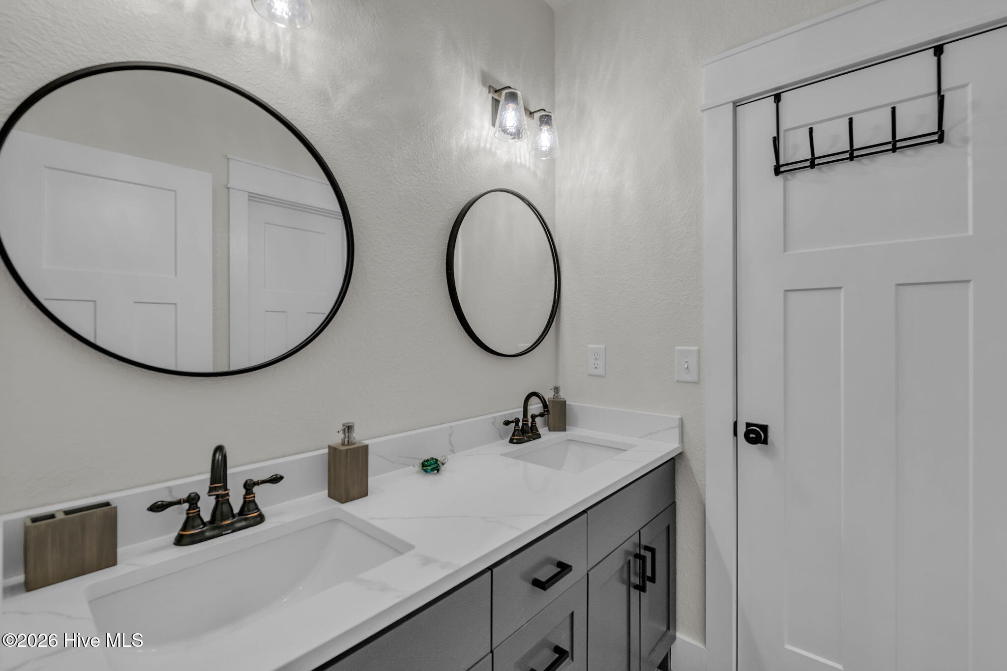 111 Artisan Way Property Photo 31
