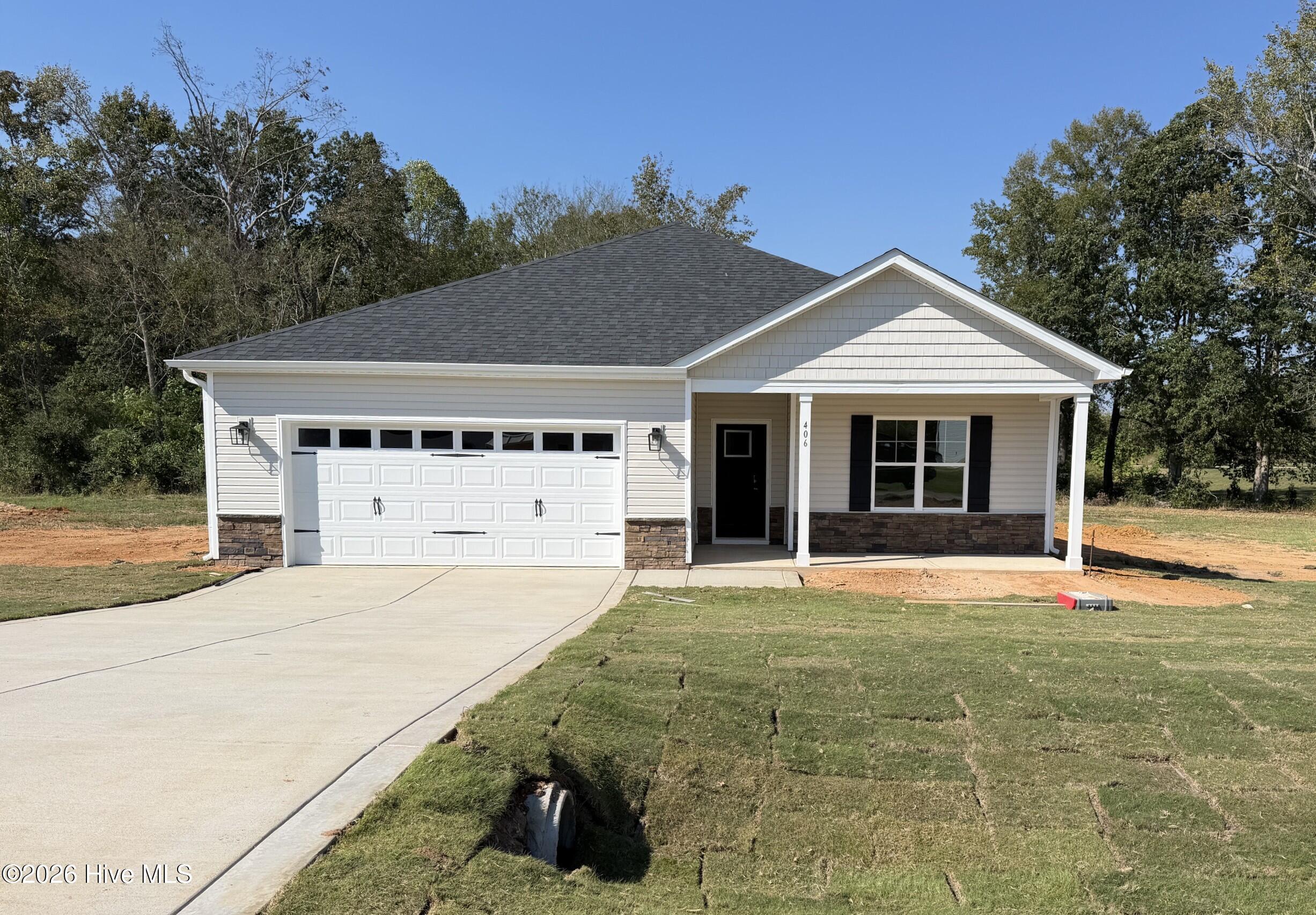 406 Thorntons Creek Drive Property Photo 1