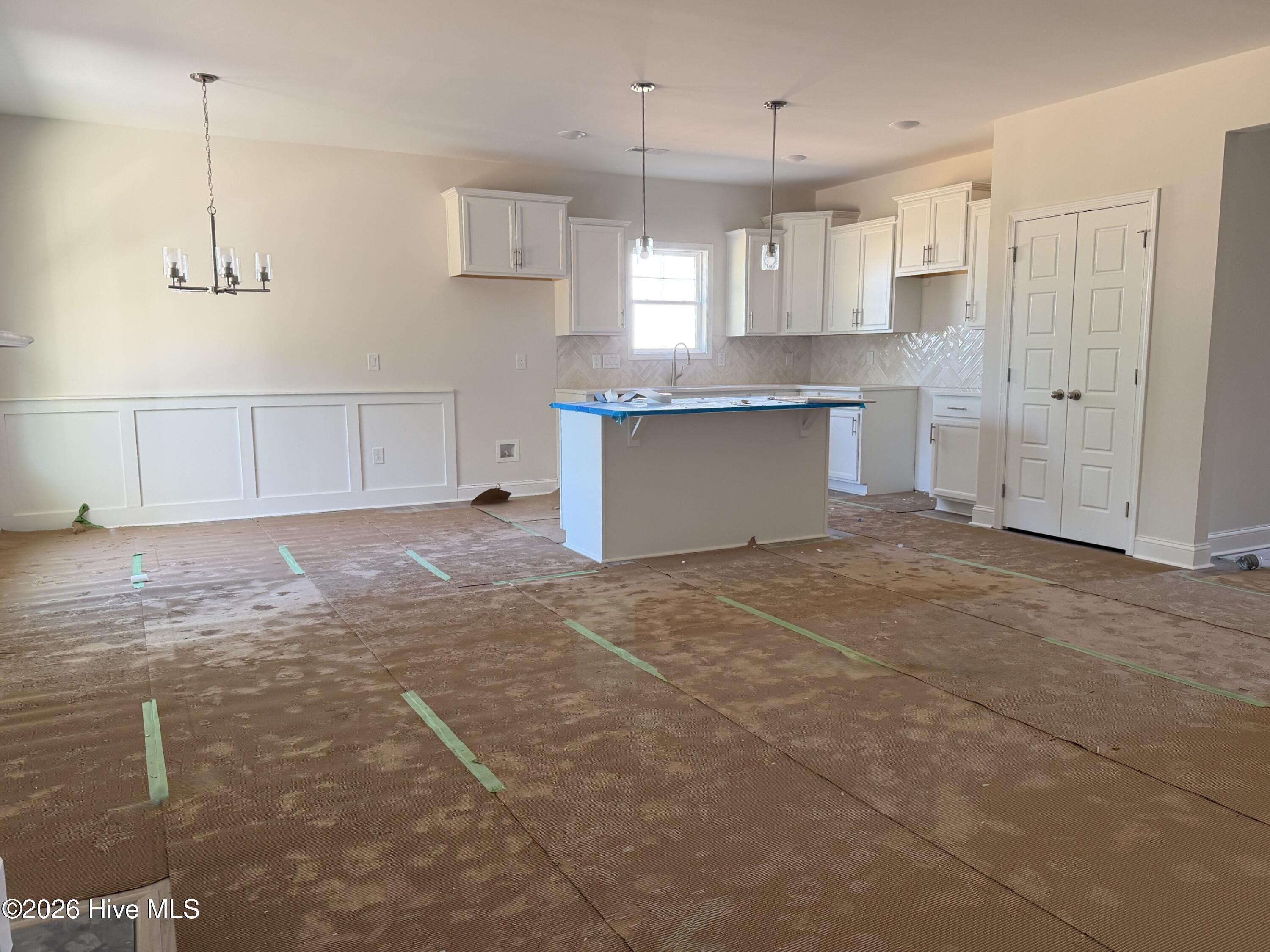 406 Thorntons Creek Drive Property Photo 9