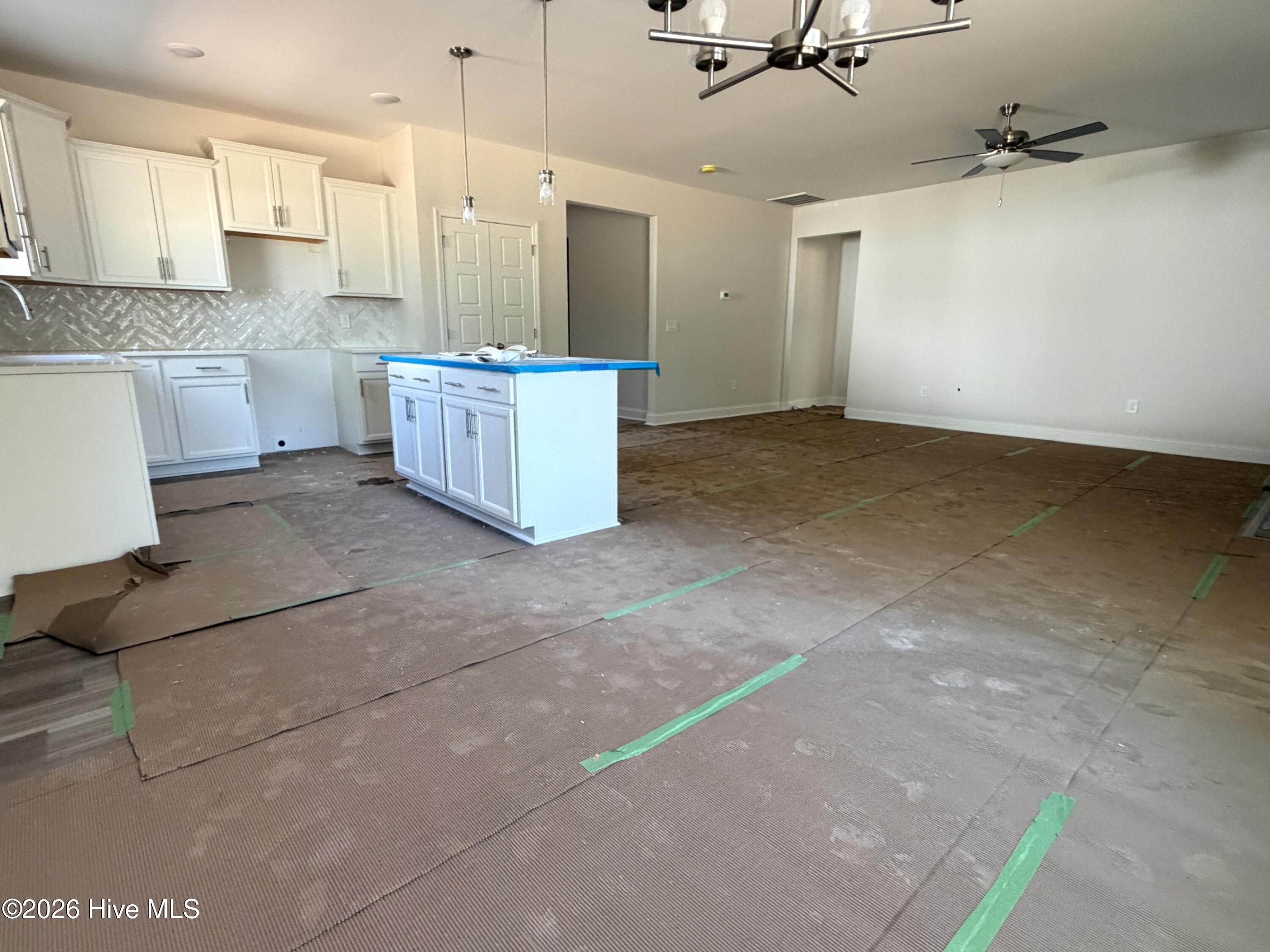 406 Thorntons Creek Drive Property Photo 11