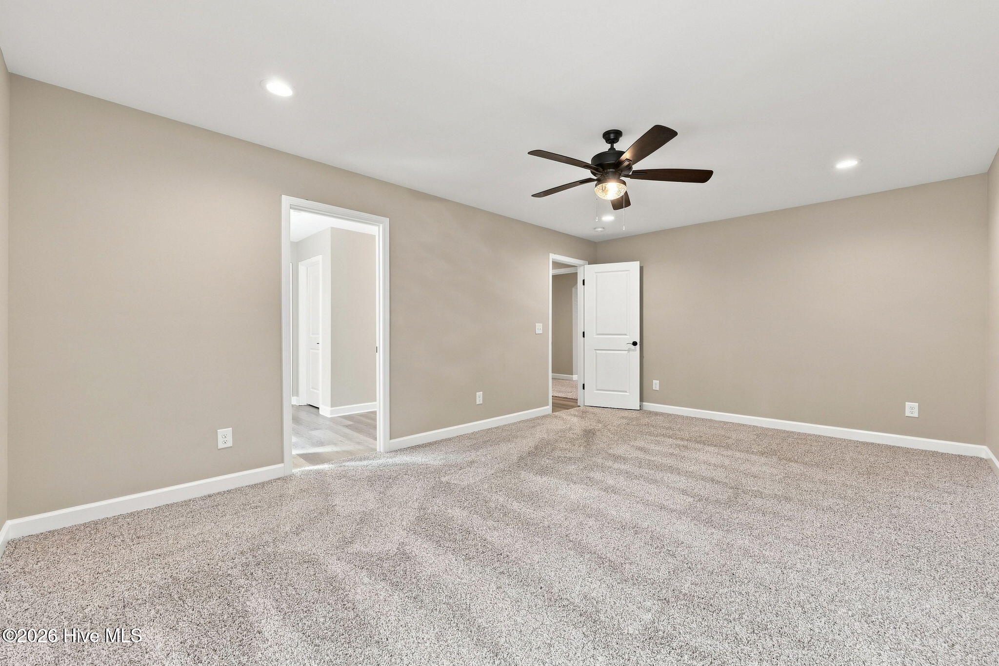 925 Cardinal Place Property Photo 29