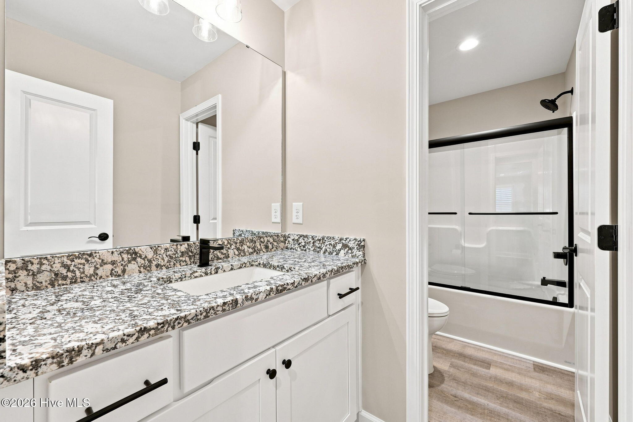 925 Cardinal Place Property Photo 39