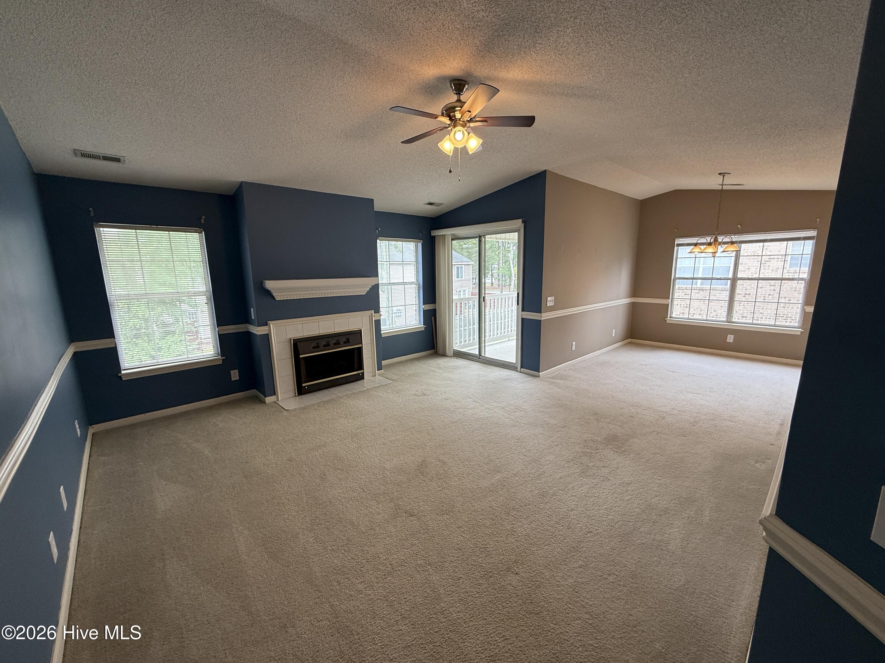 2804 Mulberry Lane F Property Photo 3