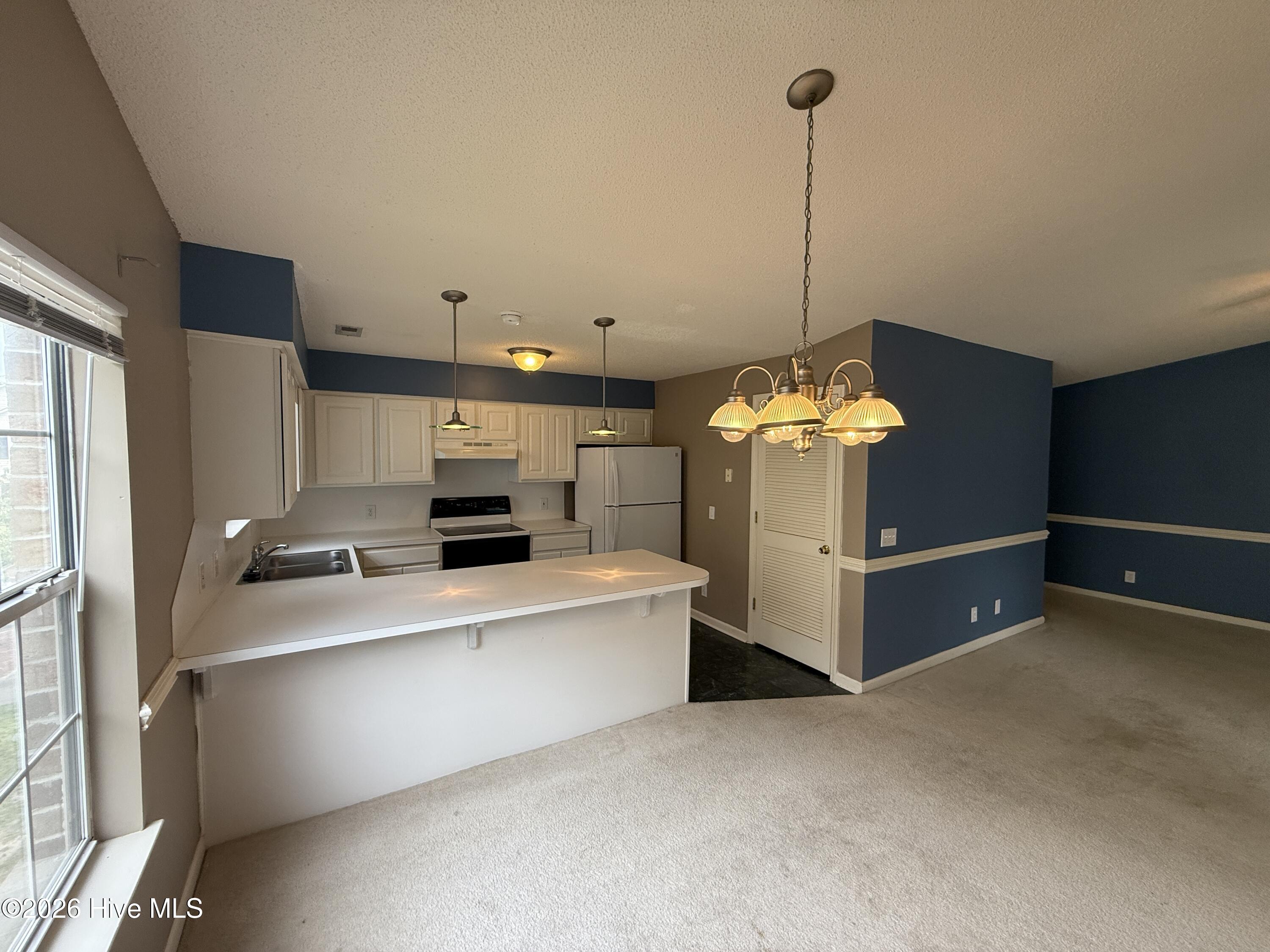 2804 Mulberry Lane F Property Photo 5