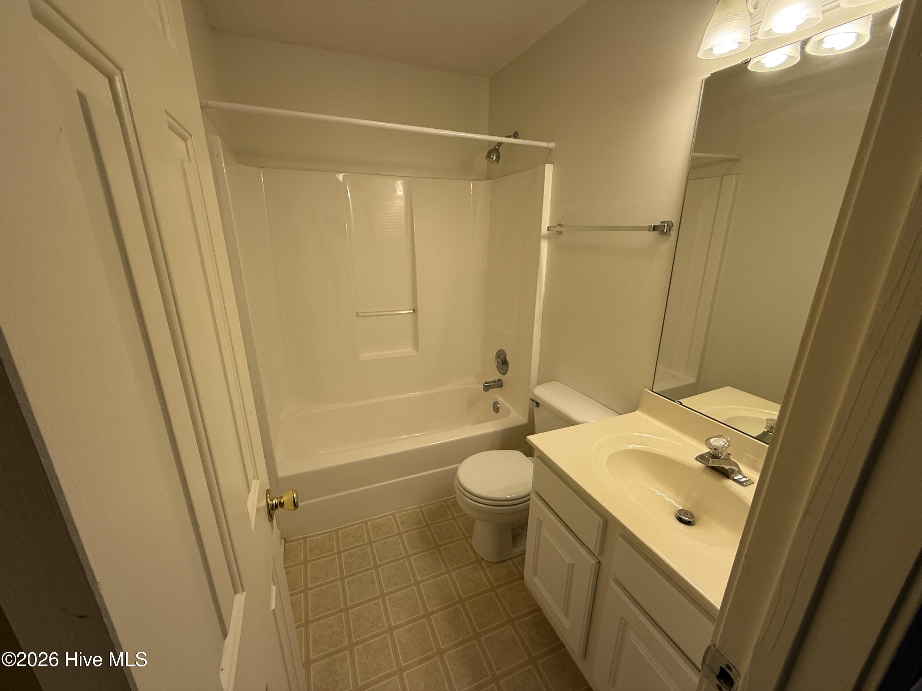 2804 Mulberry Lane F Property Photo 7