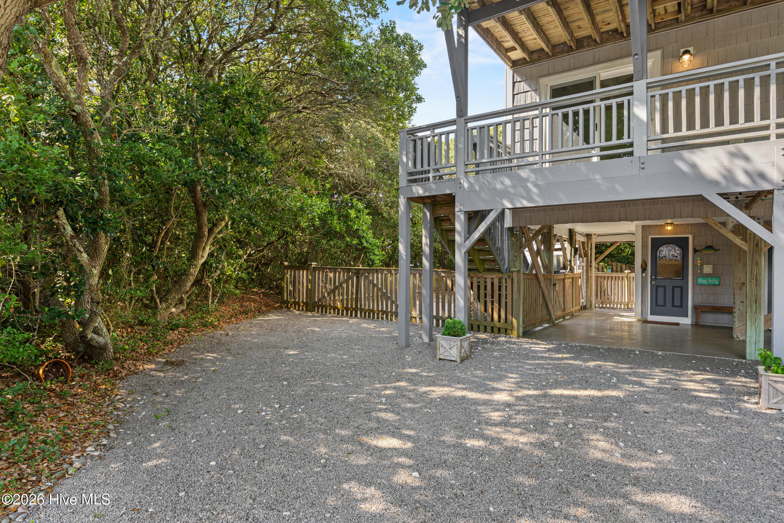 1111 Canady Avenue Property Photo 6