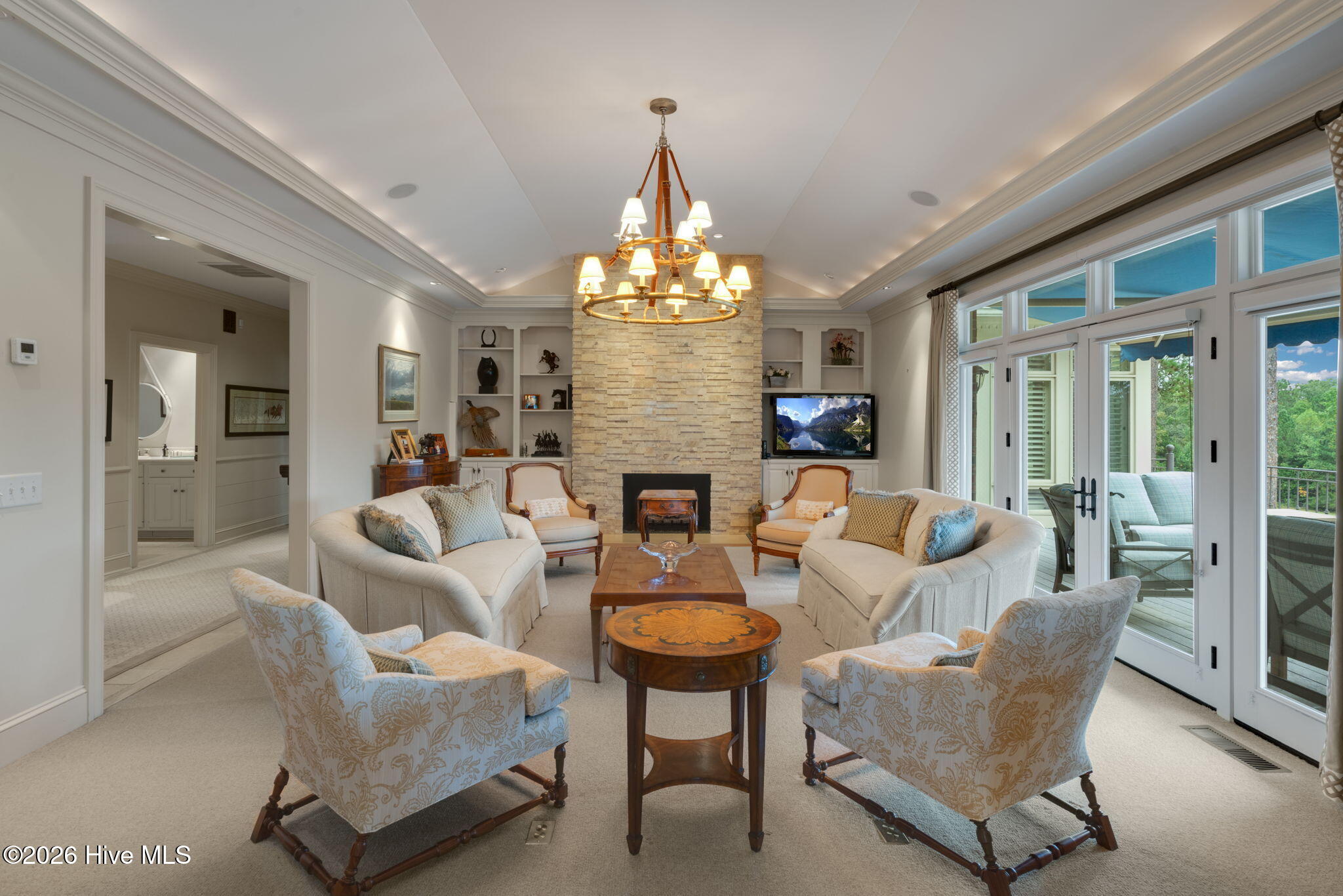 509 Cross Country Lane Property Photo 4