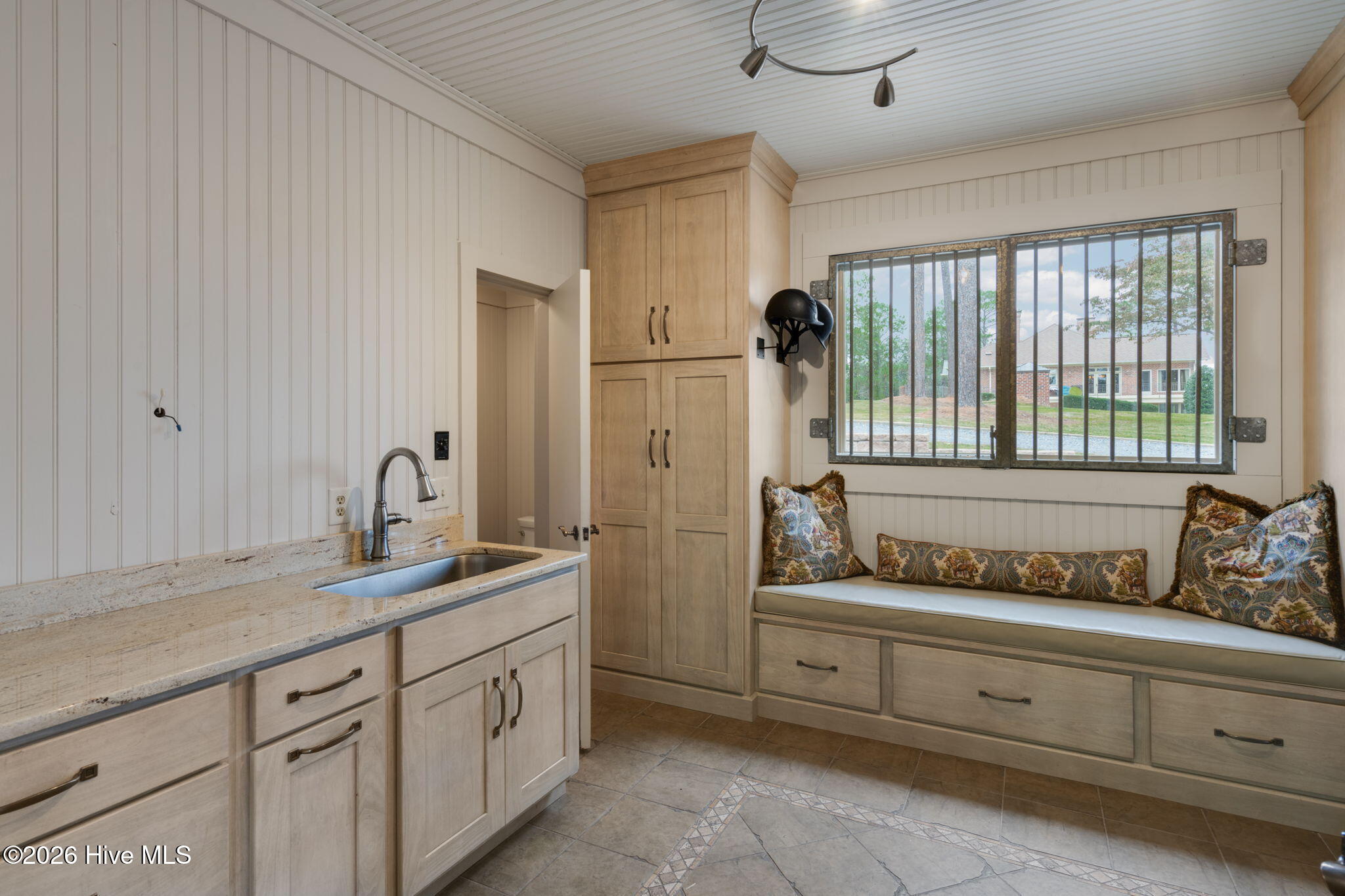 509 Cross Country Lane Property Photo 32
