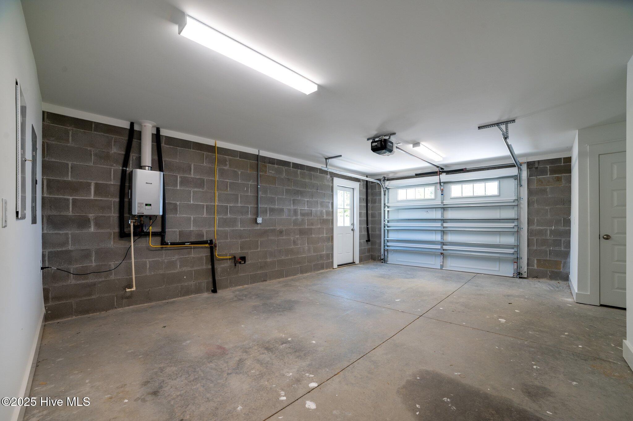 100 Wiley Street Property Photo 29