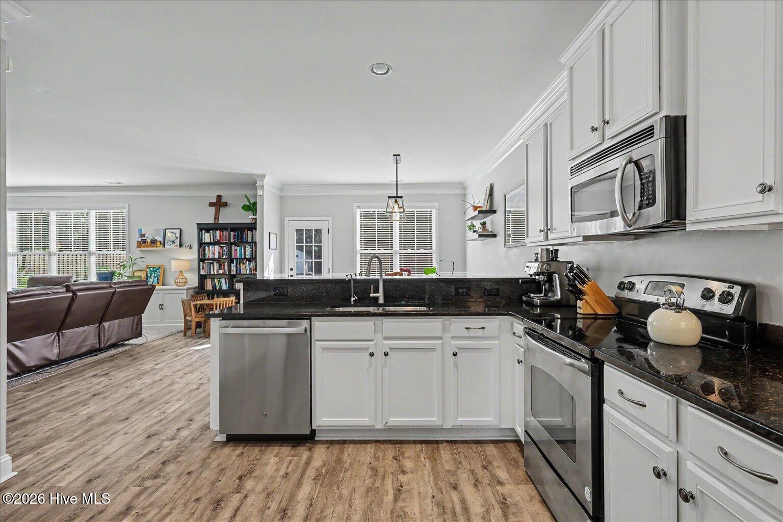 402 Lady Bug Lane Property Photo 13