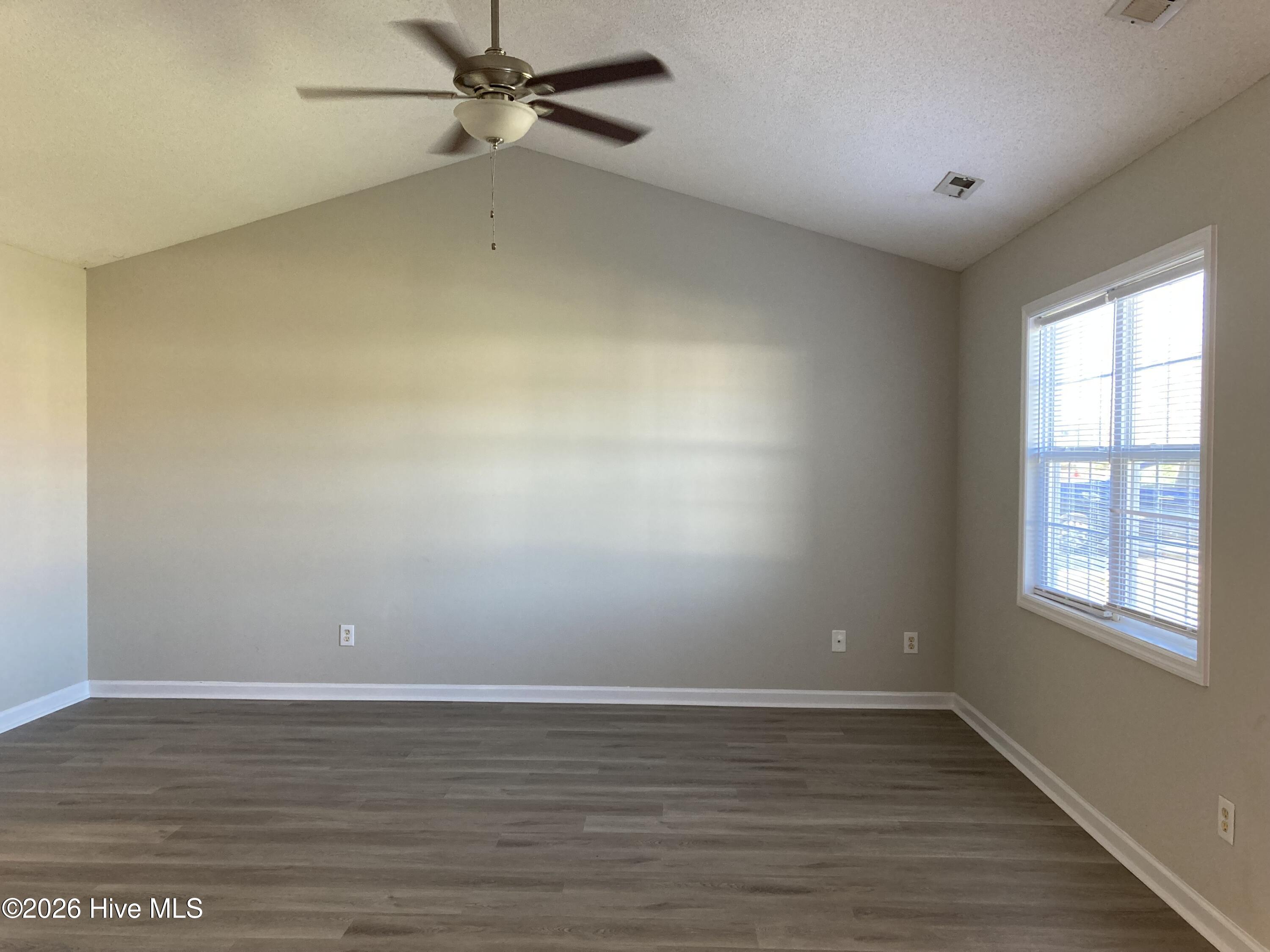 711 Covington Court Property Photo 6