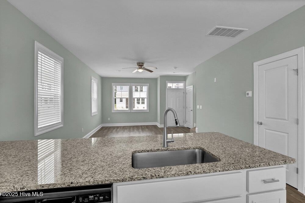 224 Sandy Cove Lane Property Photo 13