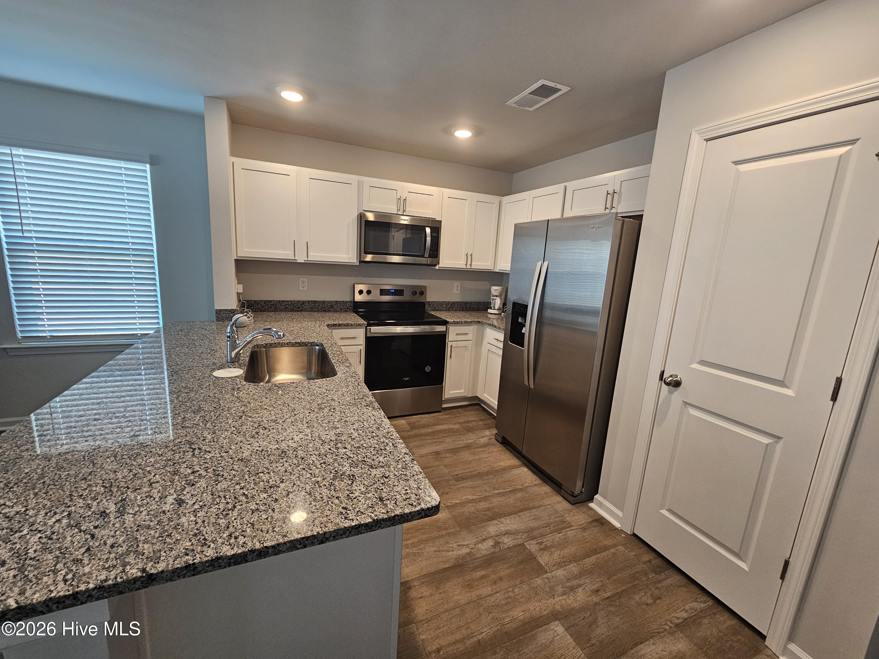 4215 High Glen Drive Property Photo 3