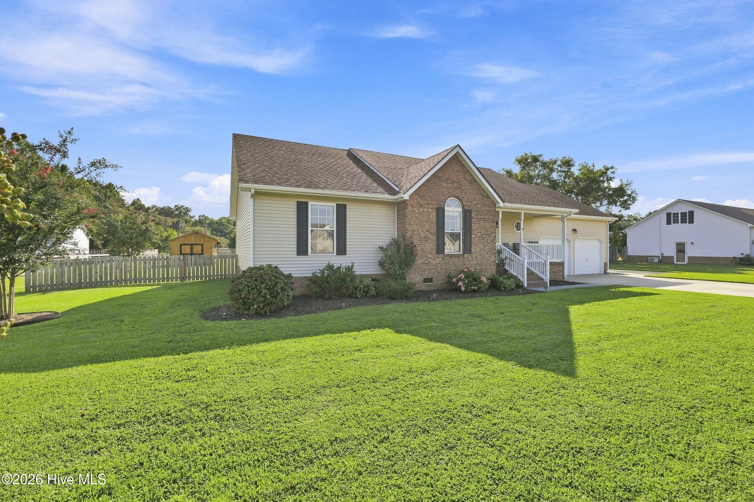 102 Smith Drive Property Photo 5