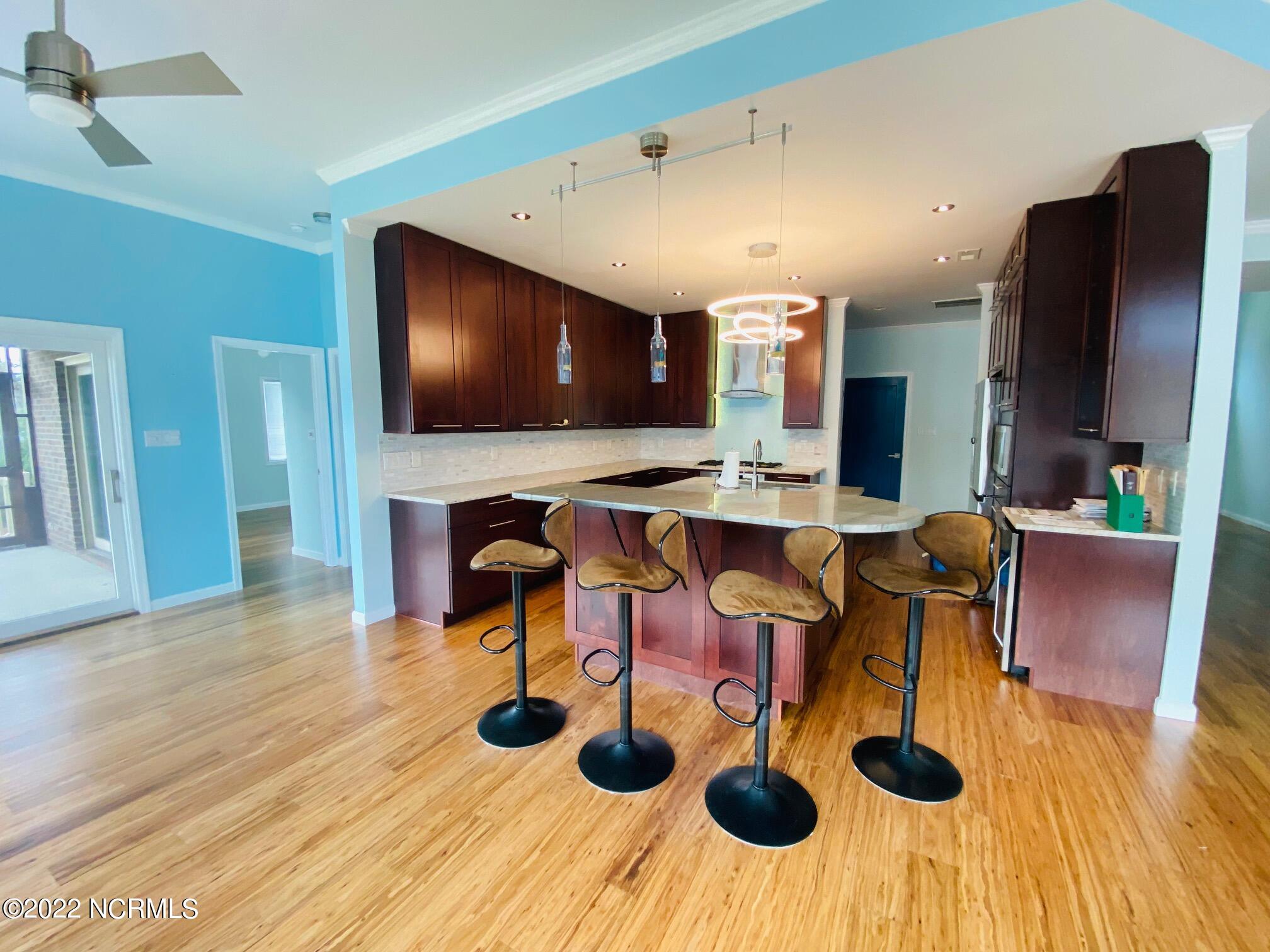 906 Diamond Court Property Photo 16