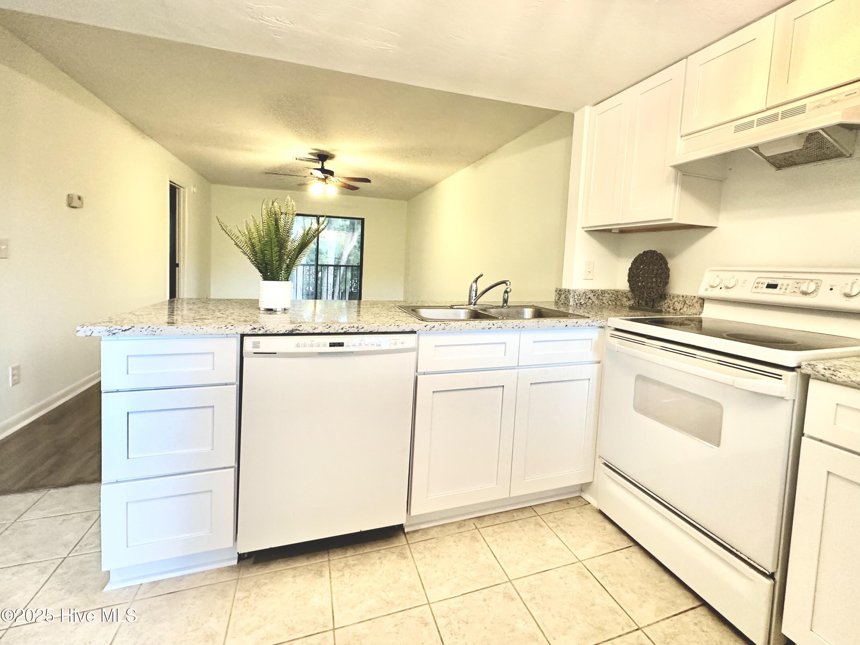 4451 Holly Tree Road Property Photo 4