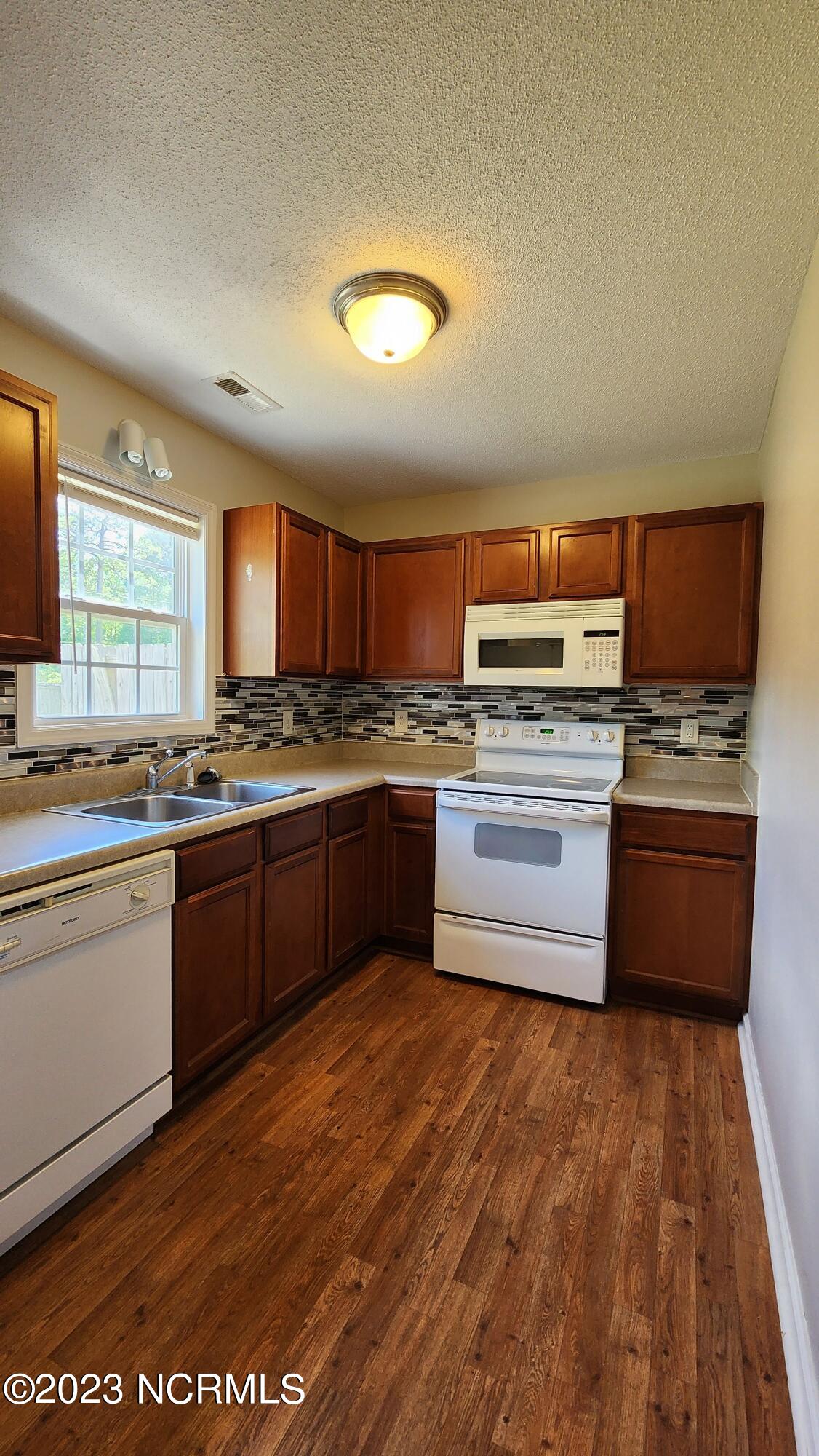 104 Creeker Town Way Property Photo 10