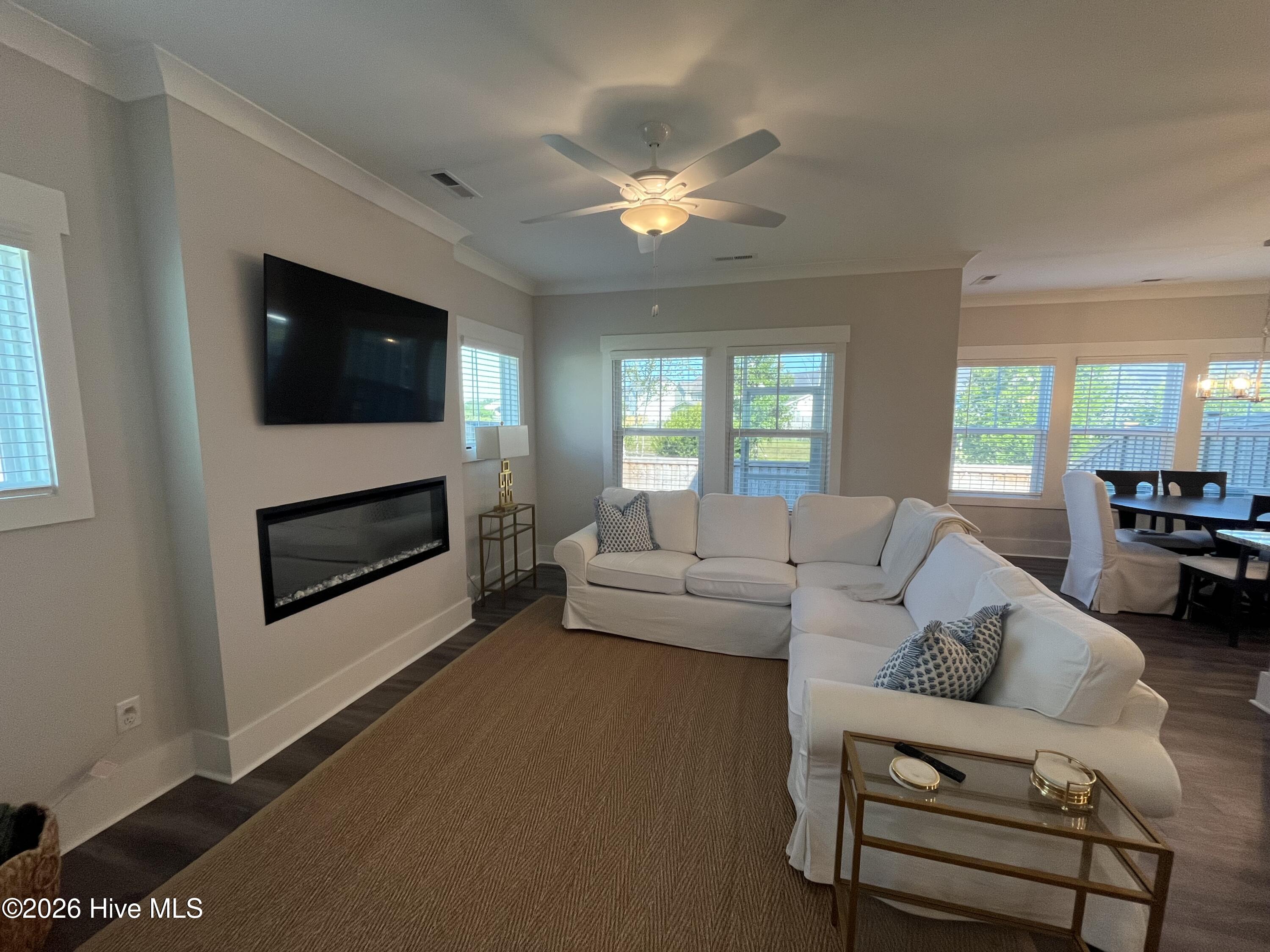 7404 Springwater Drive Property Photo 4