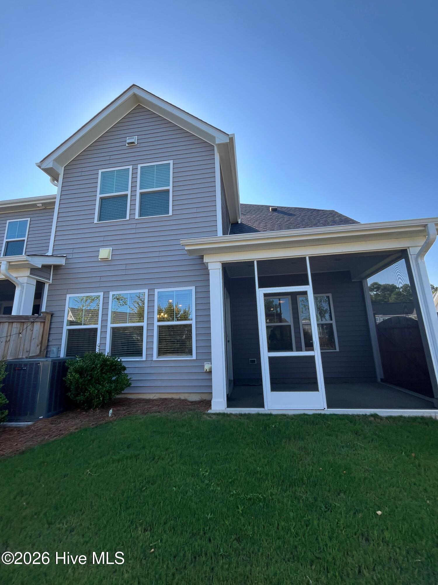 7404 Springwater Drive Property Photo 33