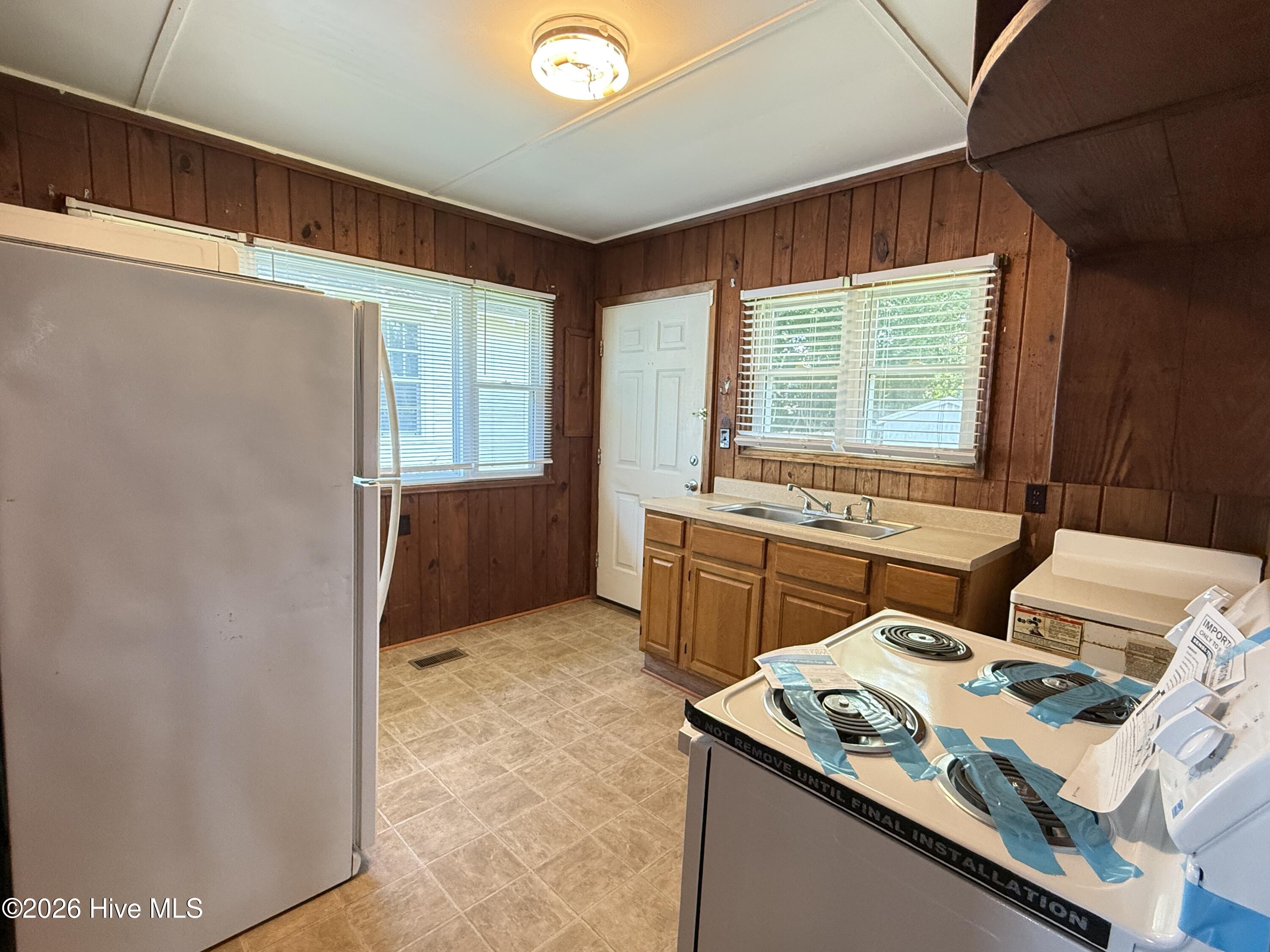 1011 Maple Street Property Photo 4