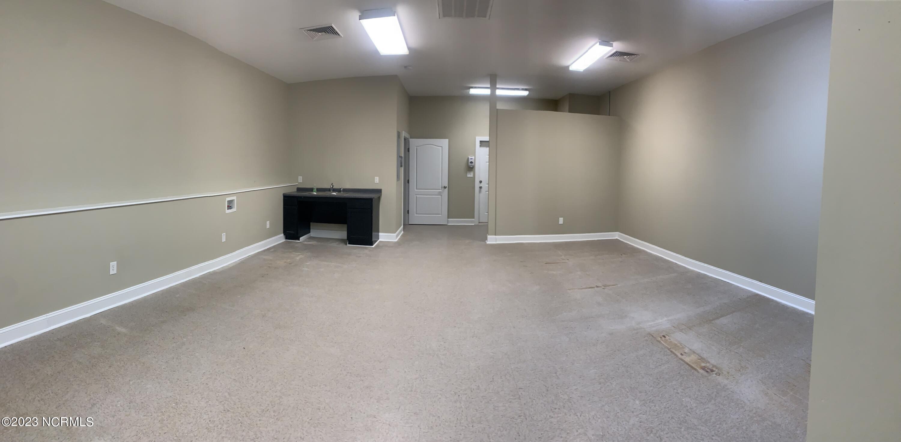 100 Fall Creek Drive E Property Photo 10