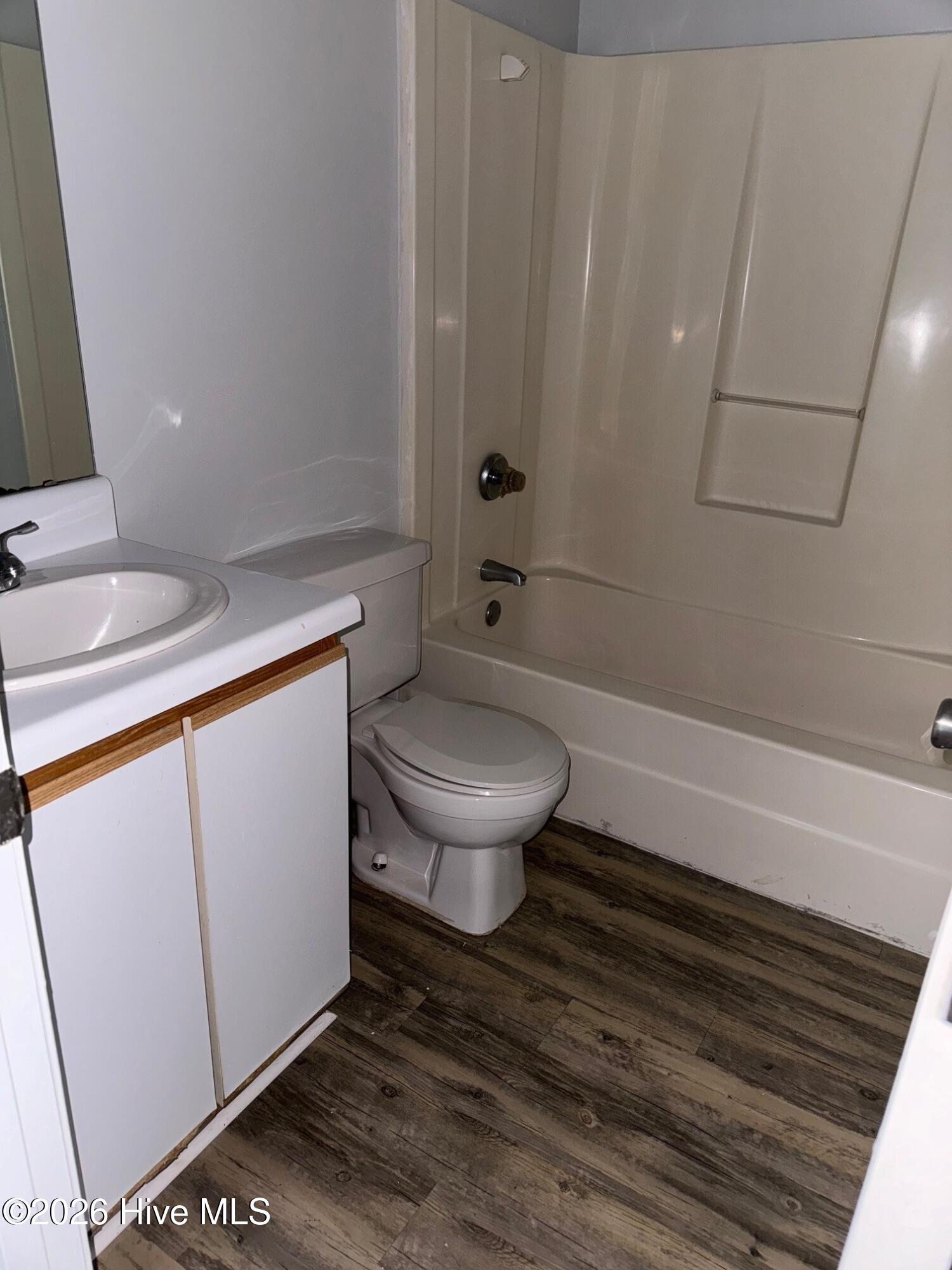 2003 Tower Place A Property Photo 8