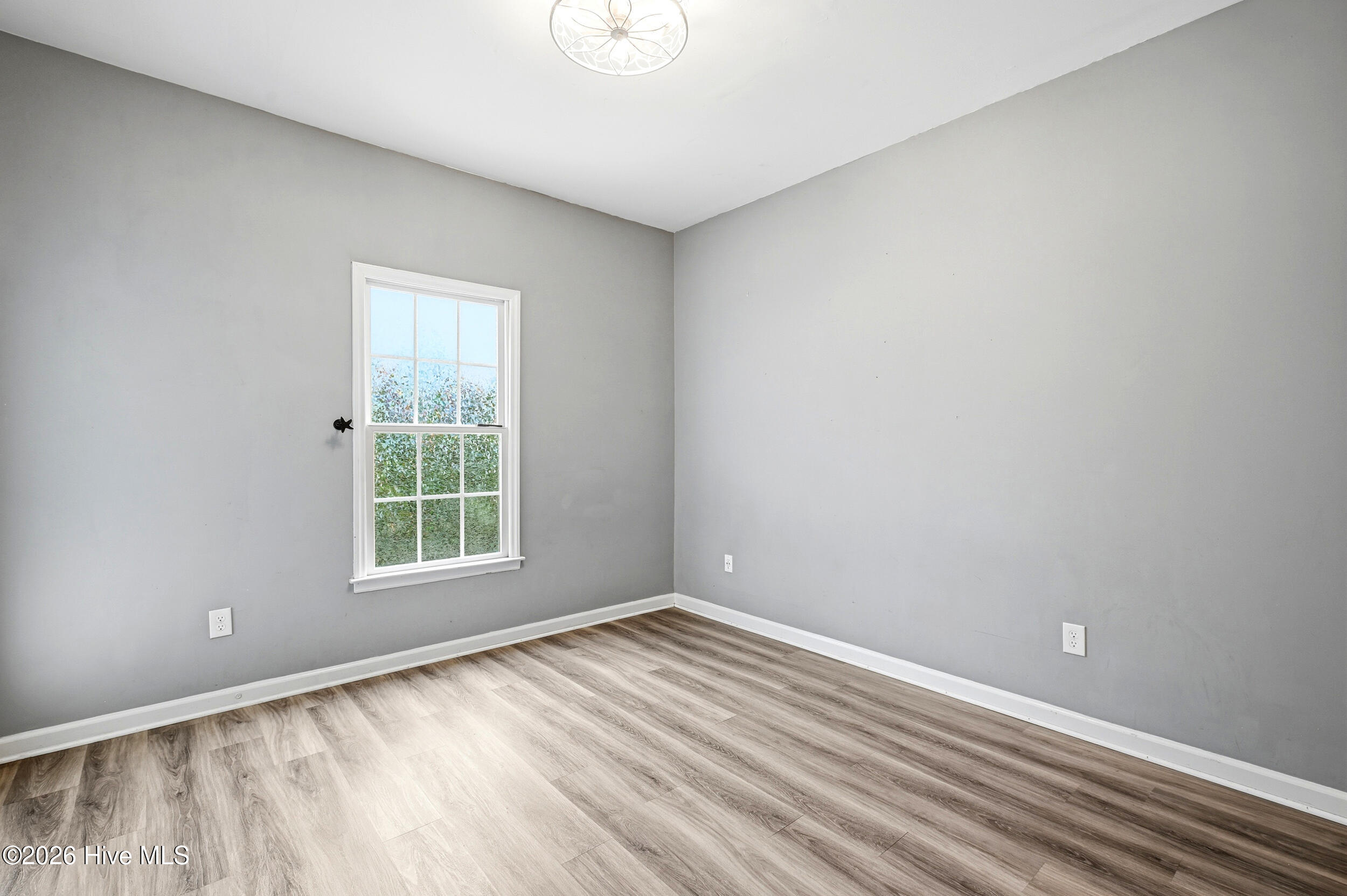 115 Durands Landing Property Photo 32