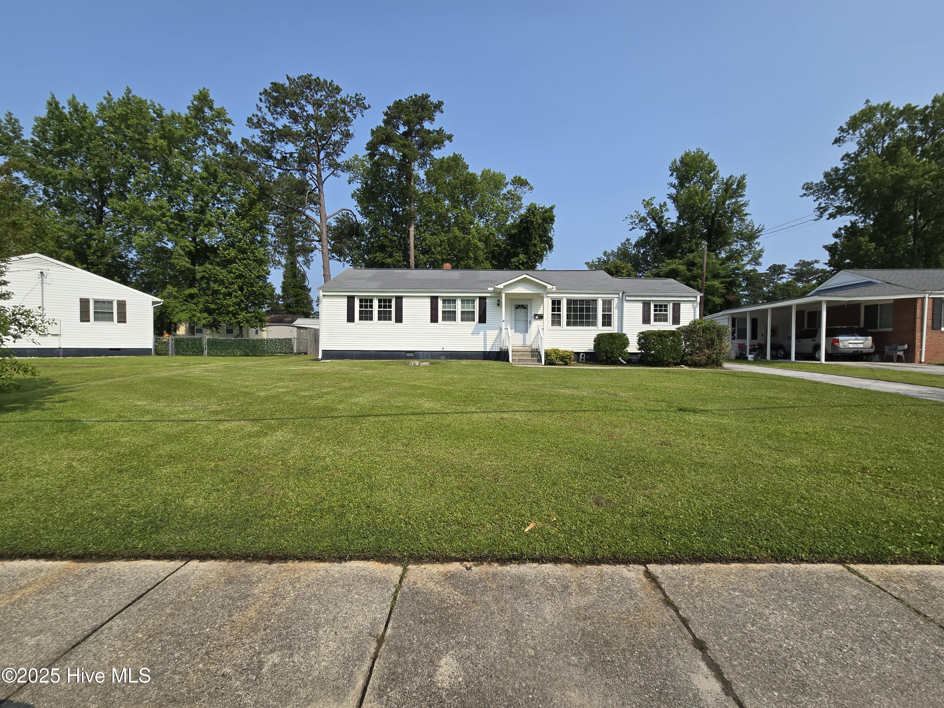 801 Barn Street Property Photo 3