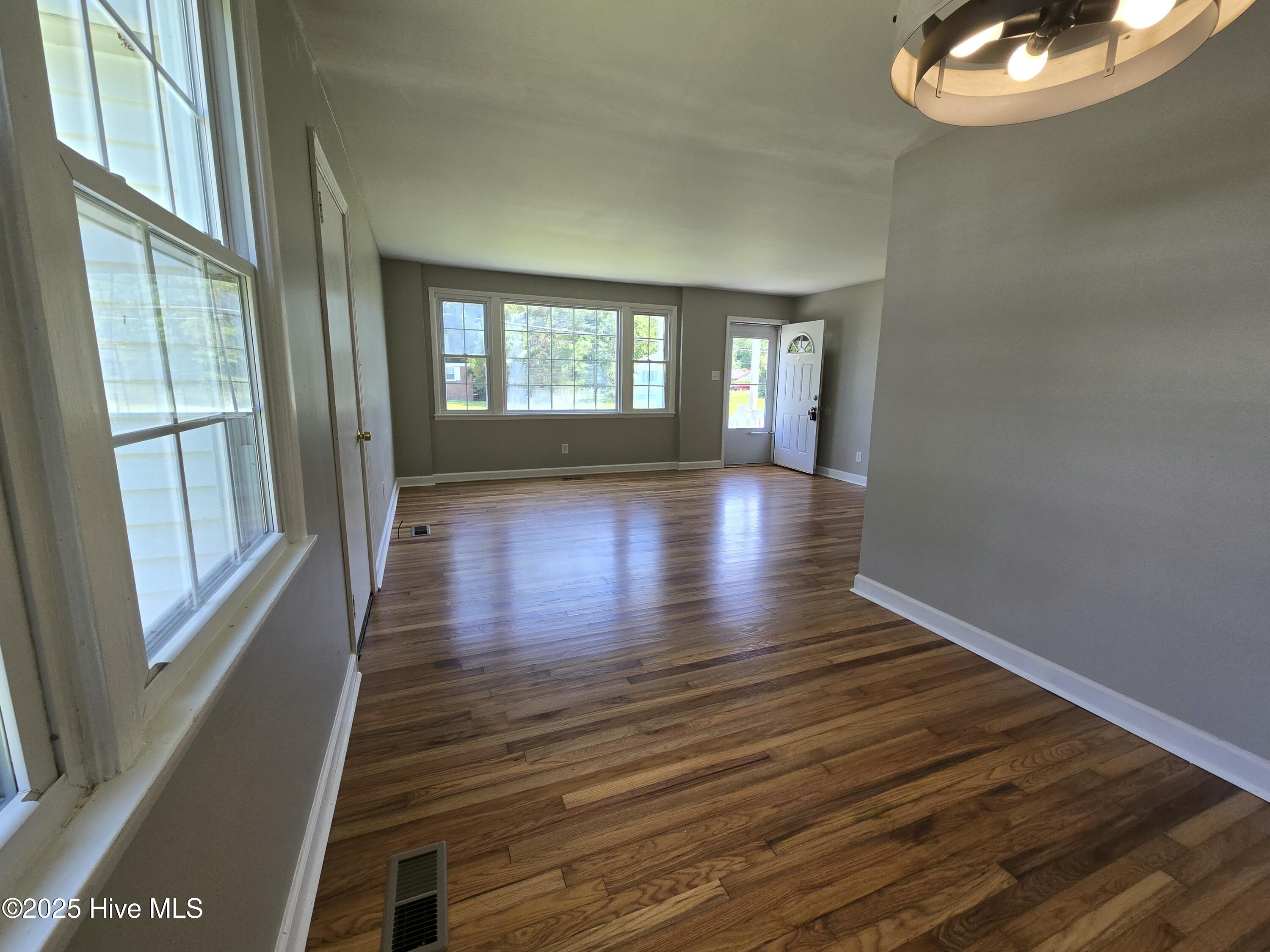 801 Barn Street Property Photo 7