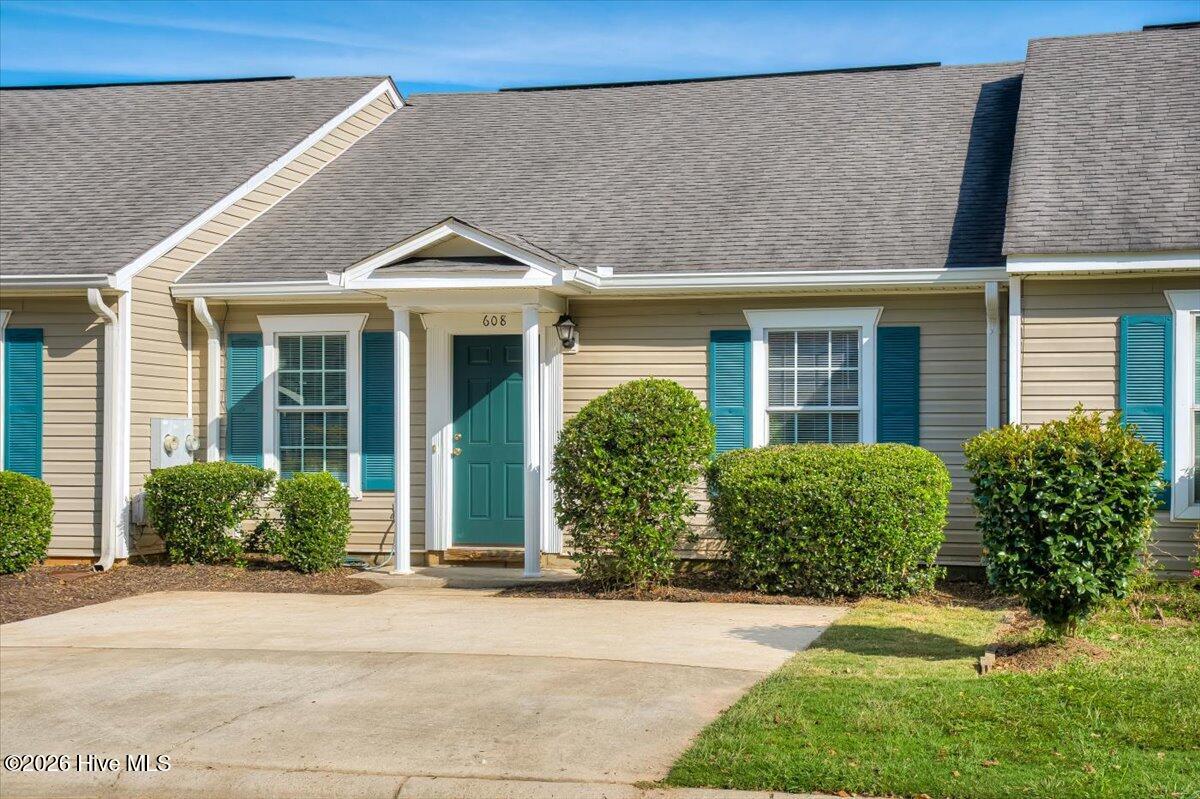 608 Mickelson Way Property Photo 1